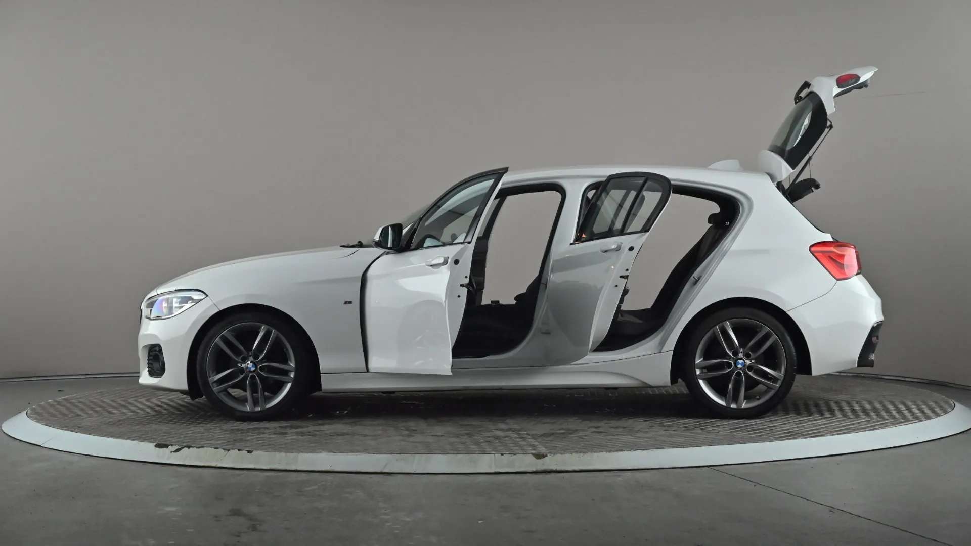 0 BMW 1 SERIES 0 BMW 1 SERIES