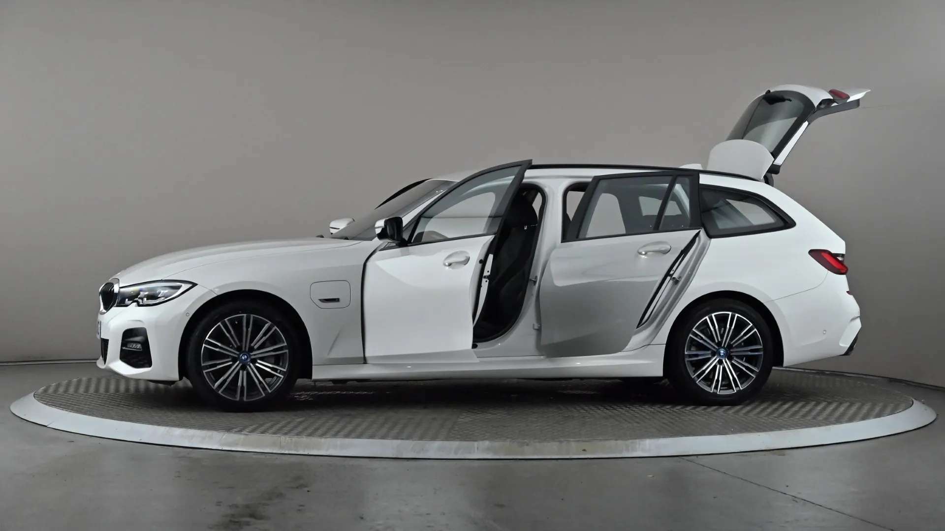 2021 BMW 3 SERIES TOURING 2021 BMW 3 SERIES TOURING