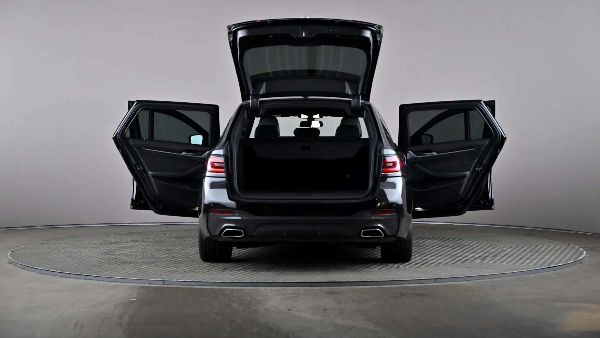 2021 BMW 5 SERIES TOURING 2021 BMW 5 SERIES TOURING