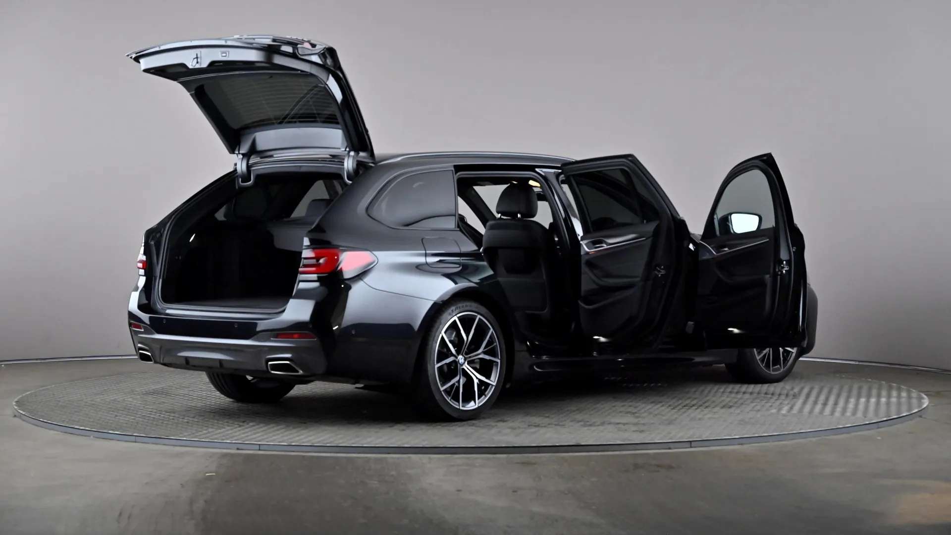 2021 BMW 5 SERIES TOURING 2021 BMW 5 SERIES TOURING