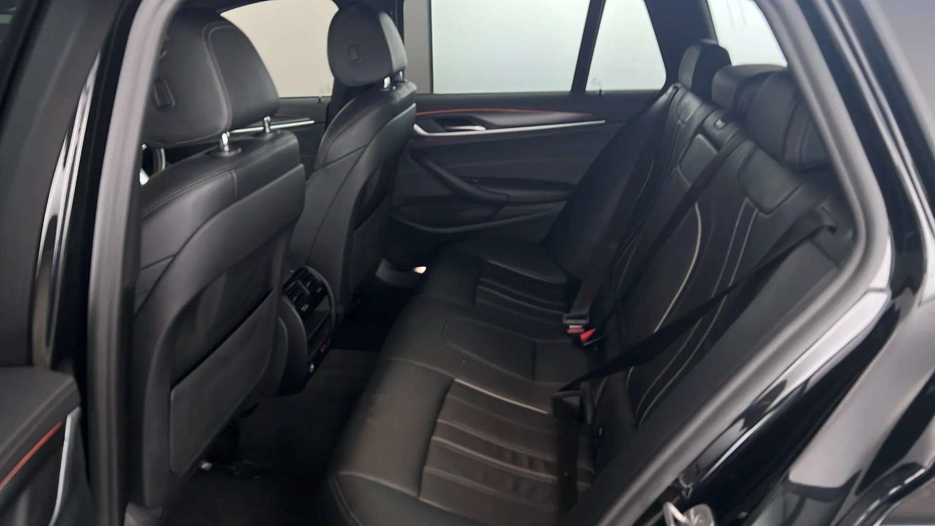 2021 BMW 5 SERIES TOURING 2021 BMW 5 SERIES TOURING