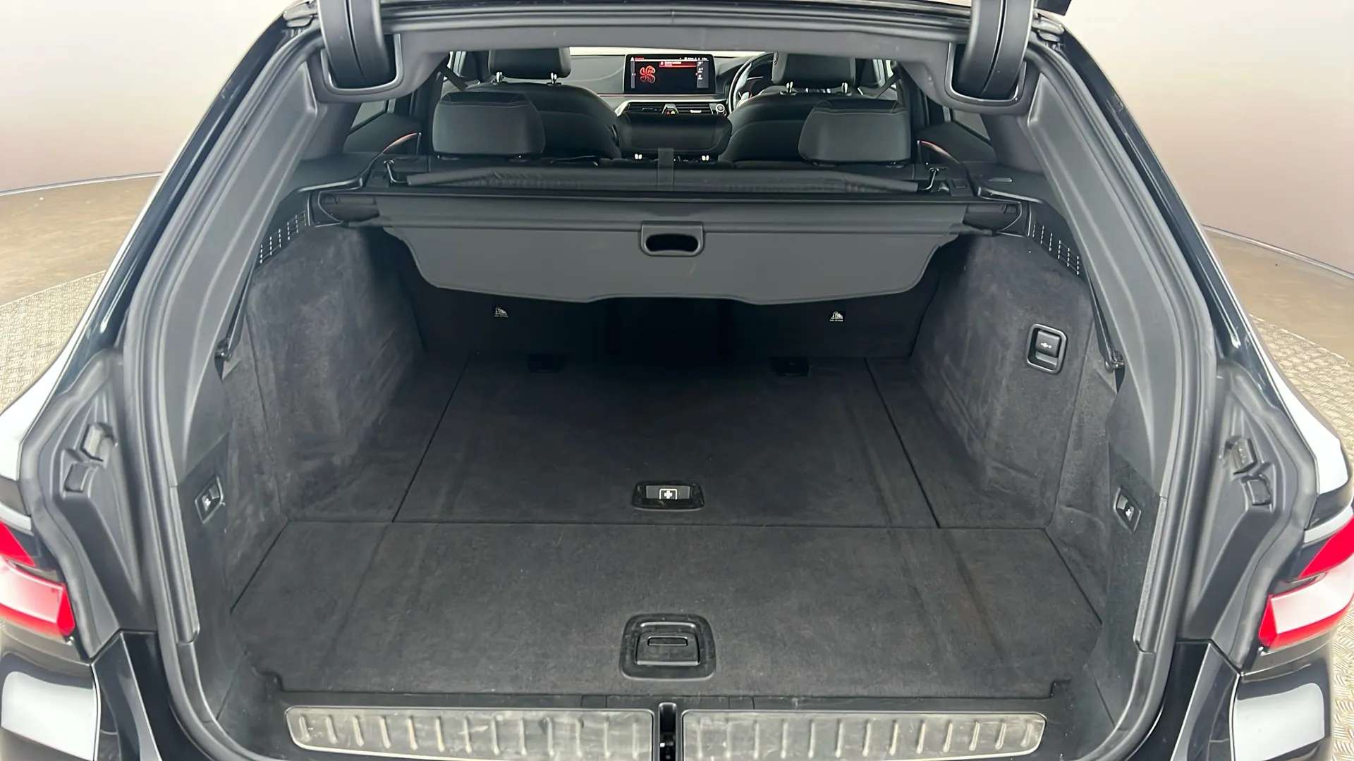 2021 BMW 5 SERIES TOURING 2021 BMW 5 SERIES TOURING