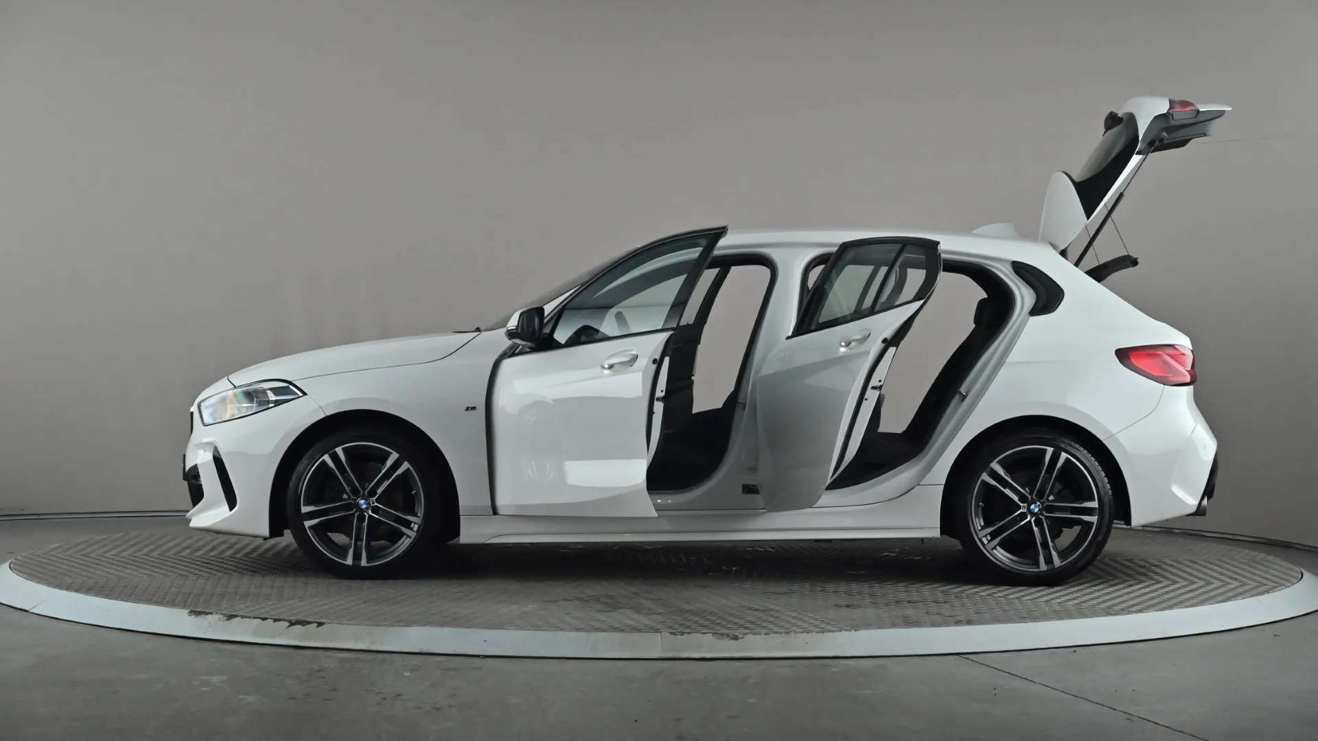 2023 BMW 1 SERIES 2023 BMW 1 SERIES