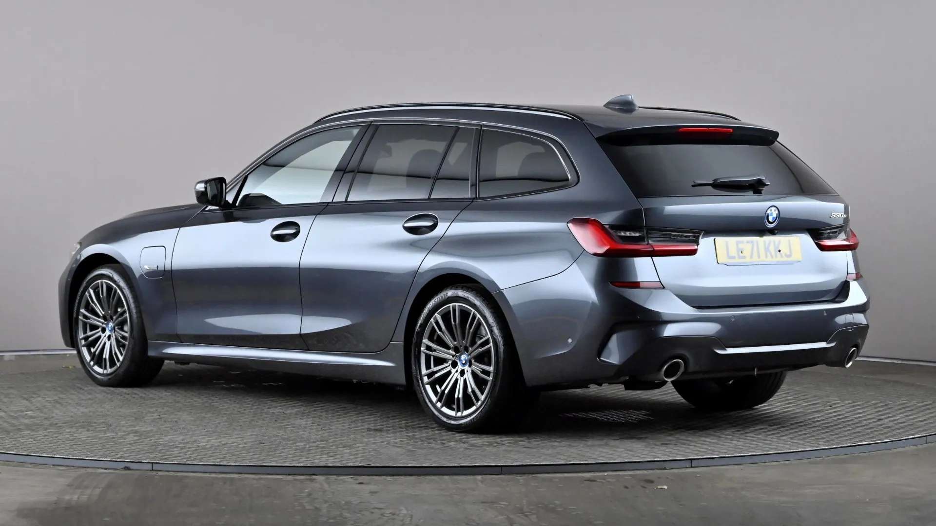 A 2022 BMW 3 SERIES 330e M Sport Step Auto A 2022 BMW 3 SERIES 330e M Sport Step Auto