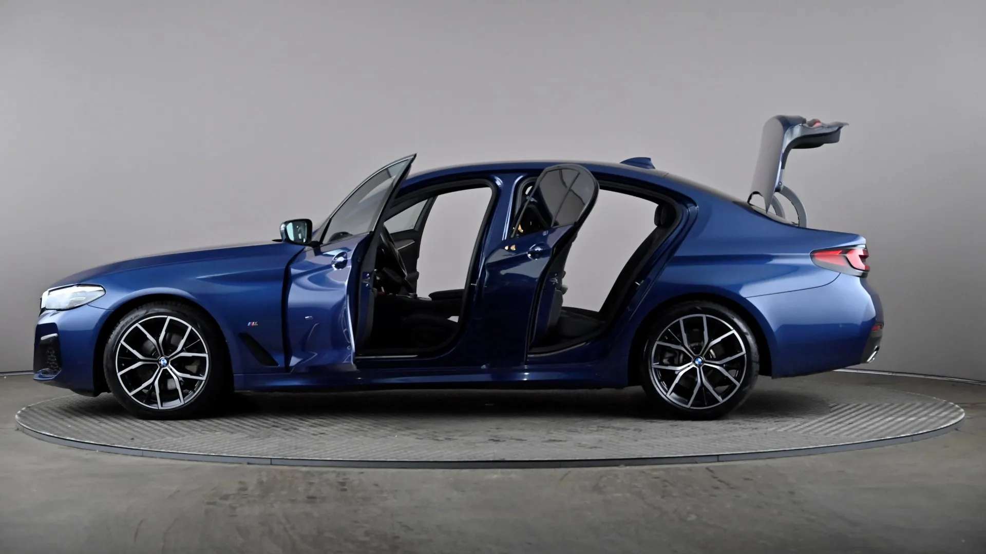 2021 BMW 5 SERIES 2021 BMW 5 SERIES