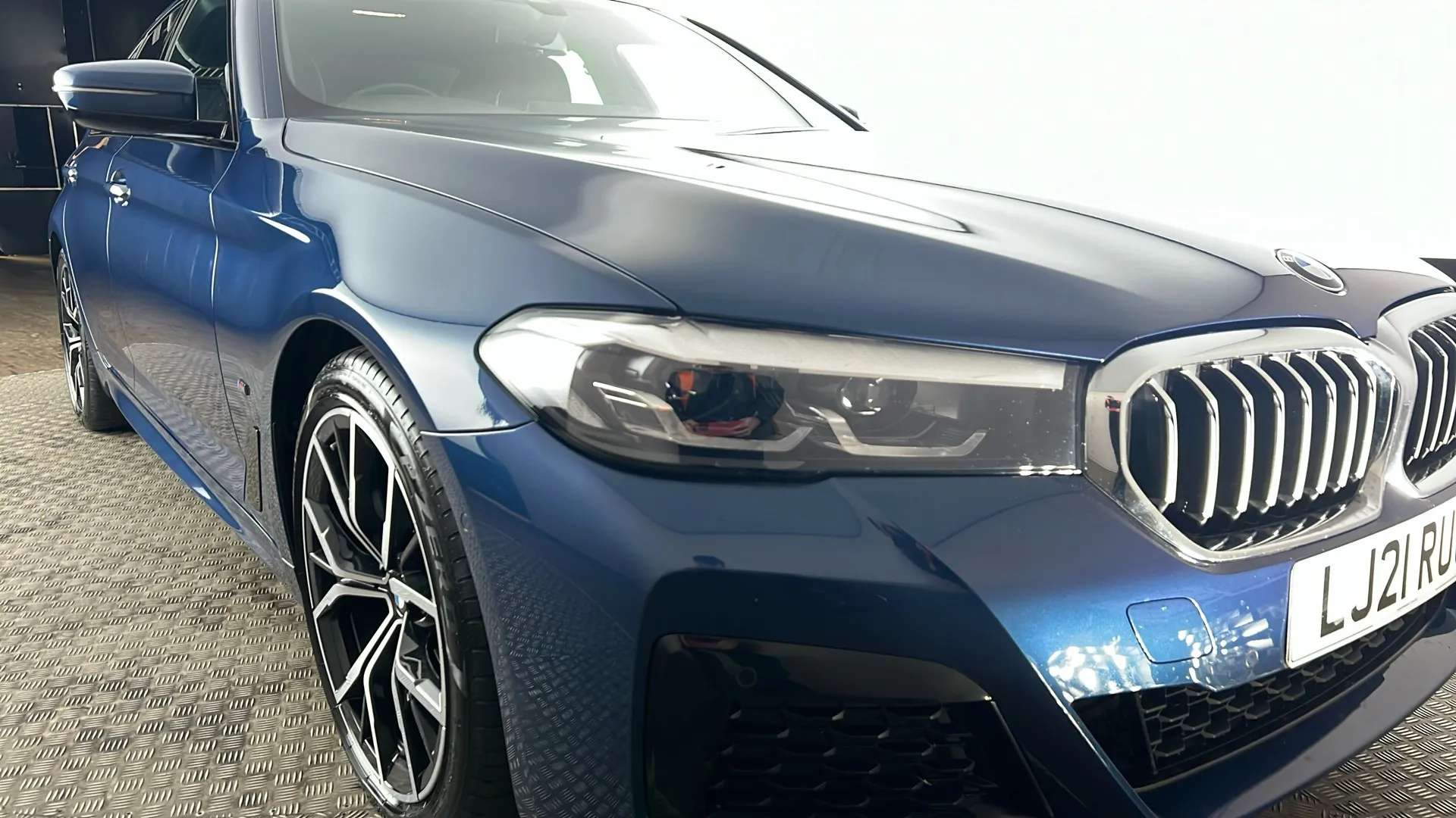 2021 BMW 5 SERIES 2021 BMW 5 SERIES