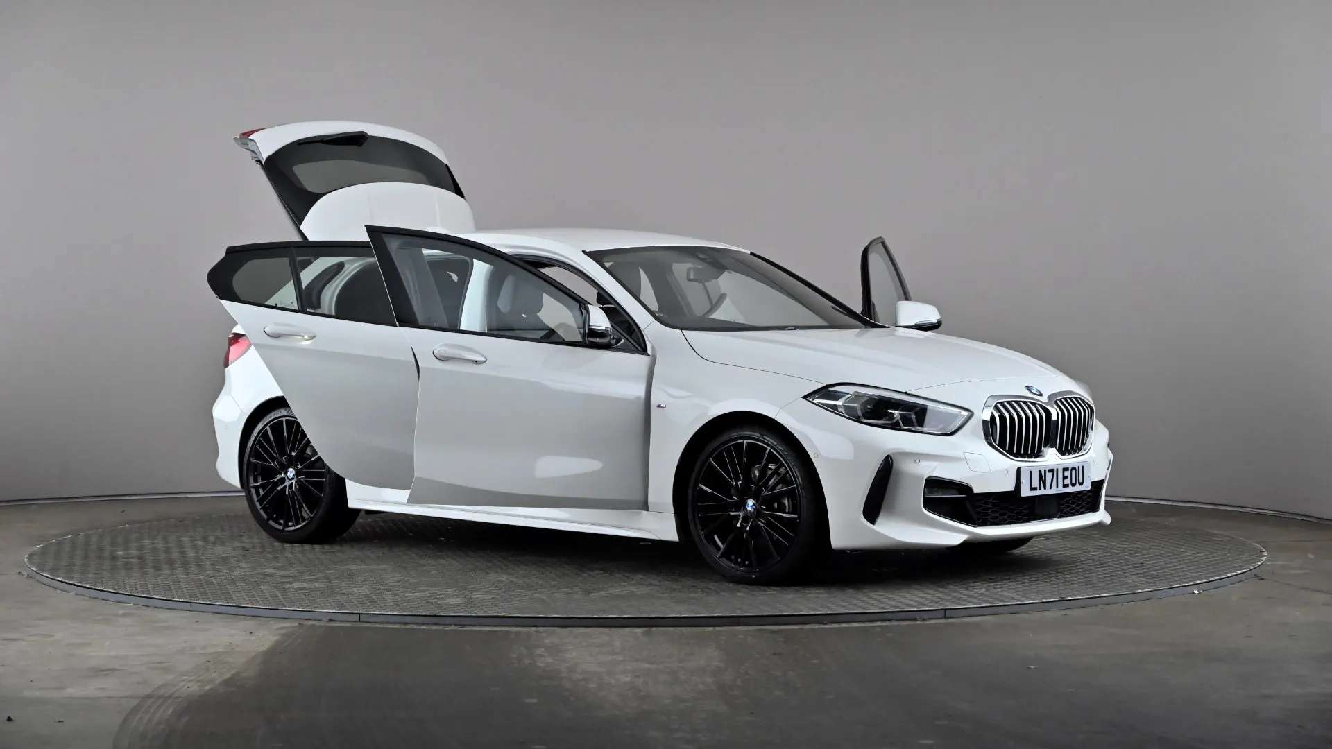 2021 BMW 1 SERIES 2021 BMW 1 SERIES