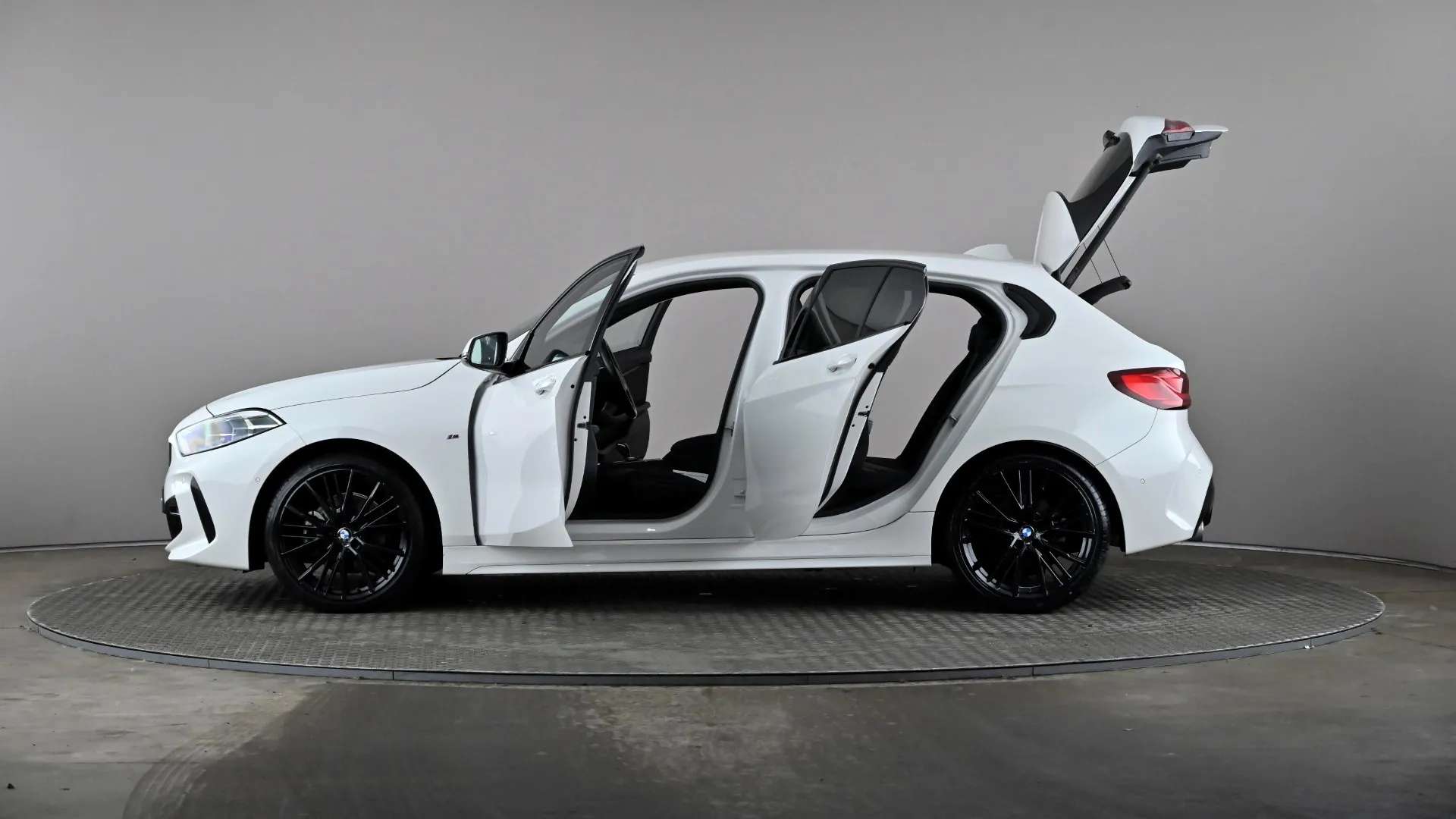 2021 BMW 1 SERIES 2021 BMW 1 SERIES