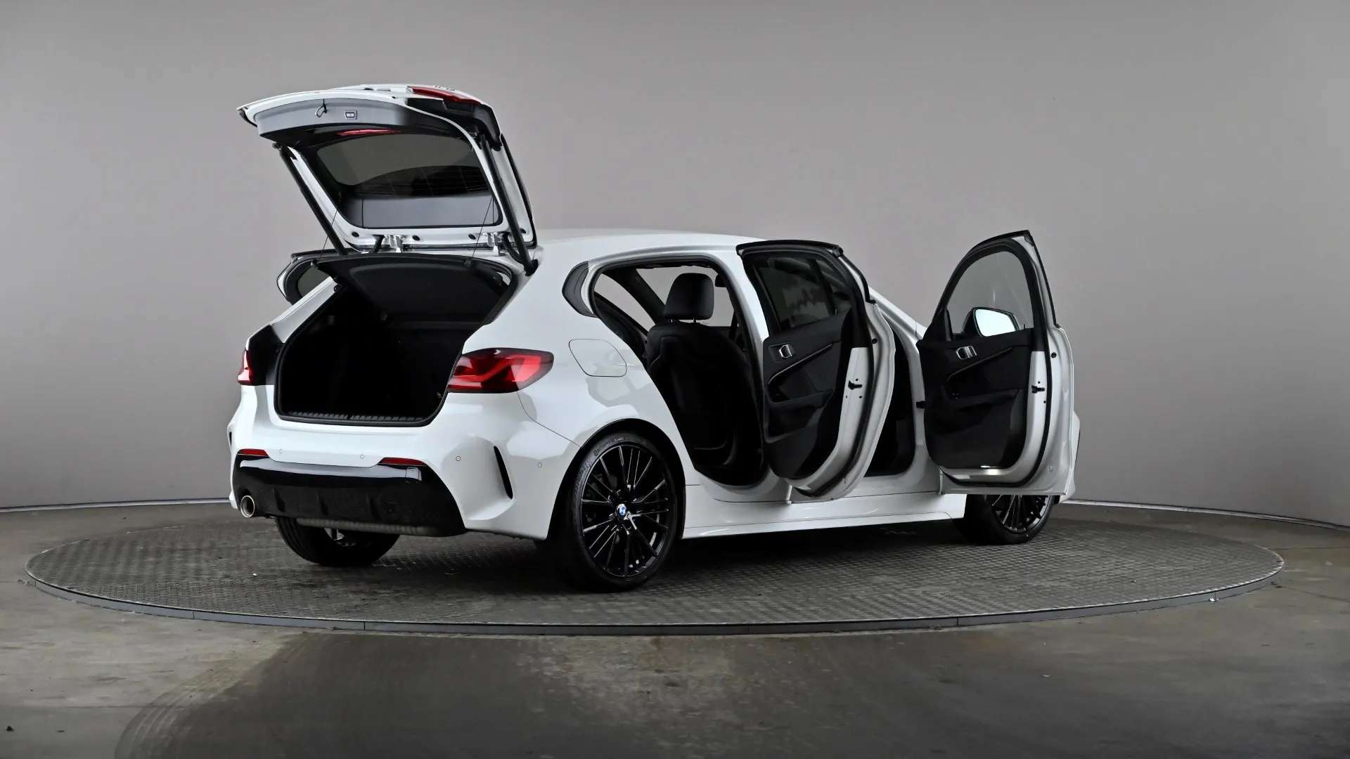 2021 BMW 1 SERIES 2021 BMW 1 SERIES