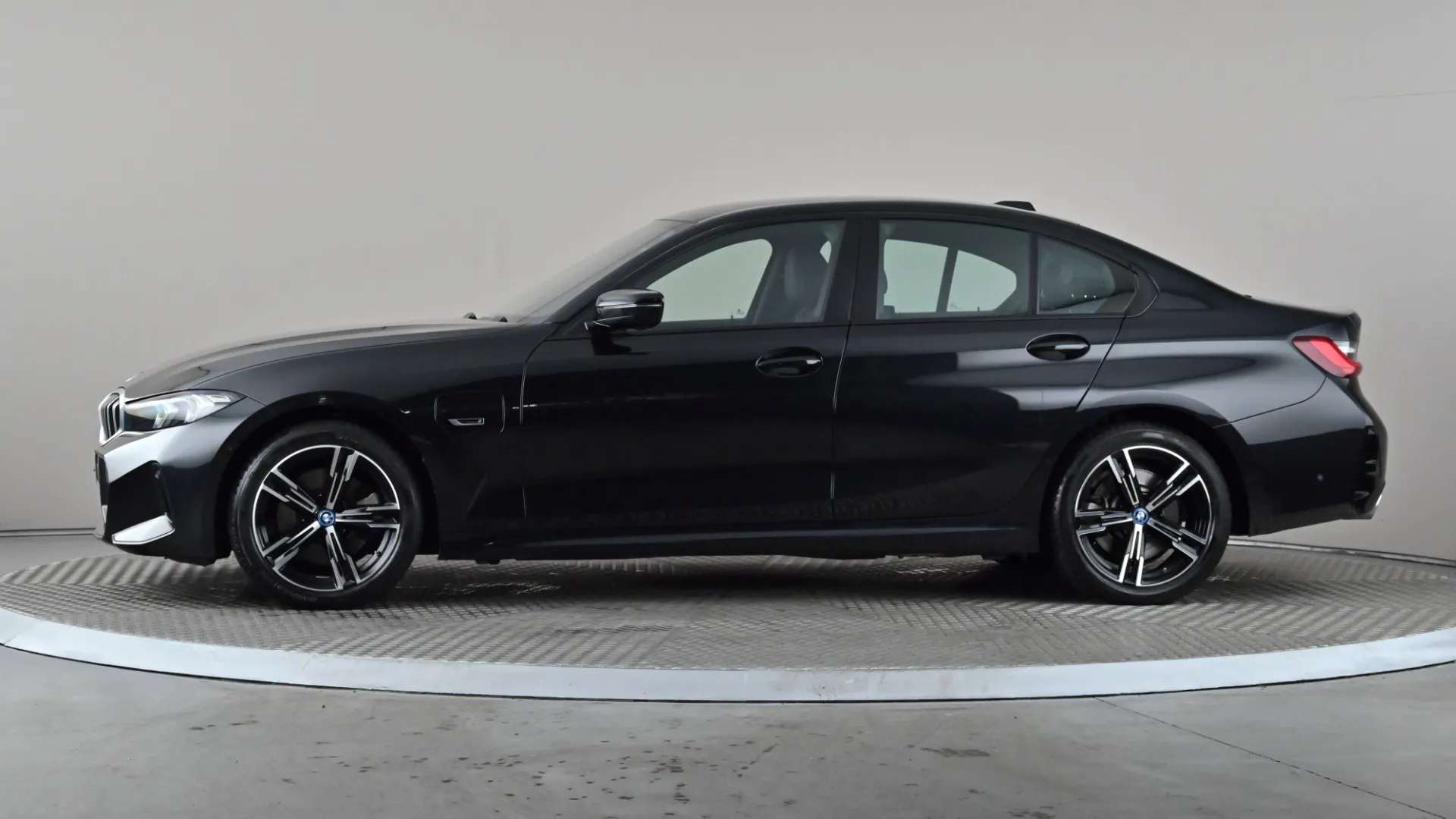A 2023 BMW 3 SERIES 330e M Sport Step Auto A 2023 BMW 3 SERIES 330e M Sport Step Auto