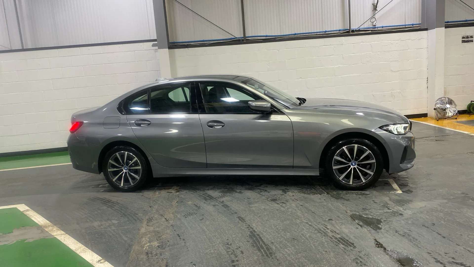A 2023 BMW 3 SERIES 330e Sport Step Auto A 2023 BMW 3 SERIES 330e Sport Step Auto