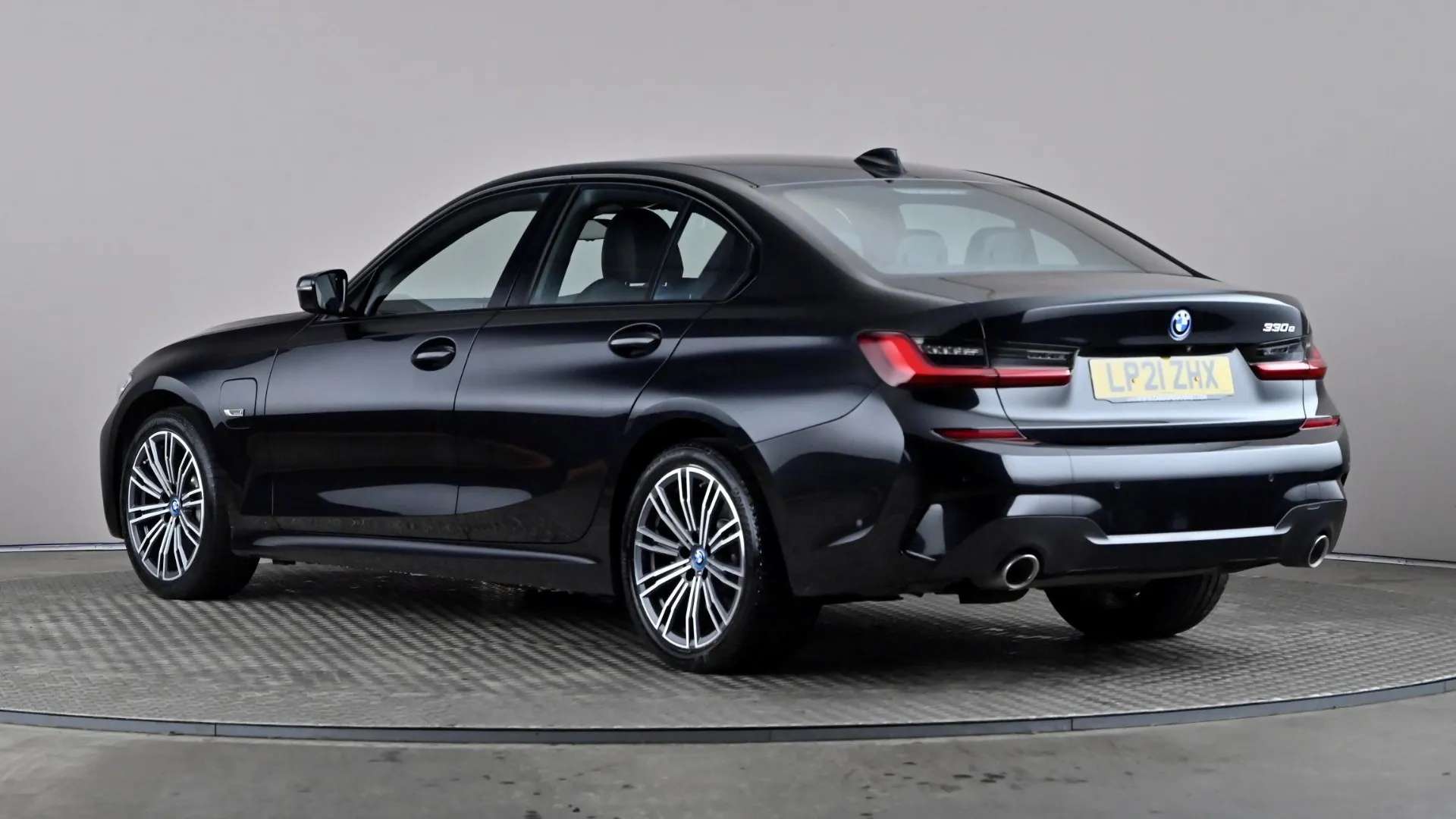 A 2021 BMW 3 SERIES 330e M Sport Step Auto A 2021 BMW 3 SERIES 330e M Sport Step Auto