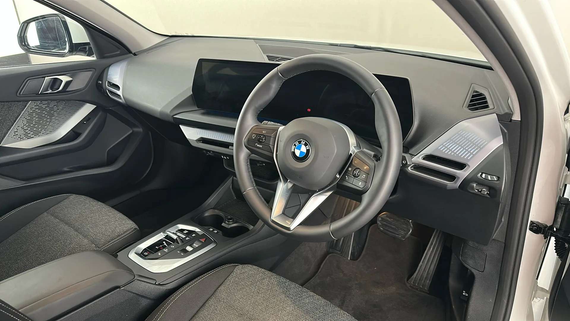 2025 BMW 1 SERIES 2025 BMW 1 SERIES