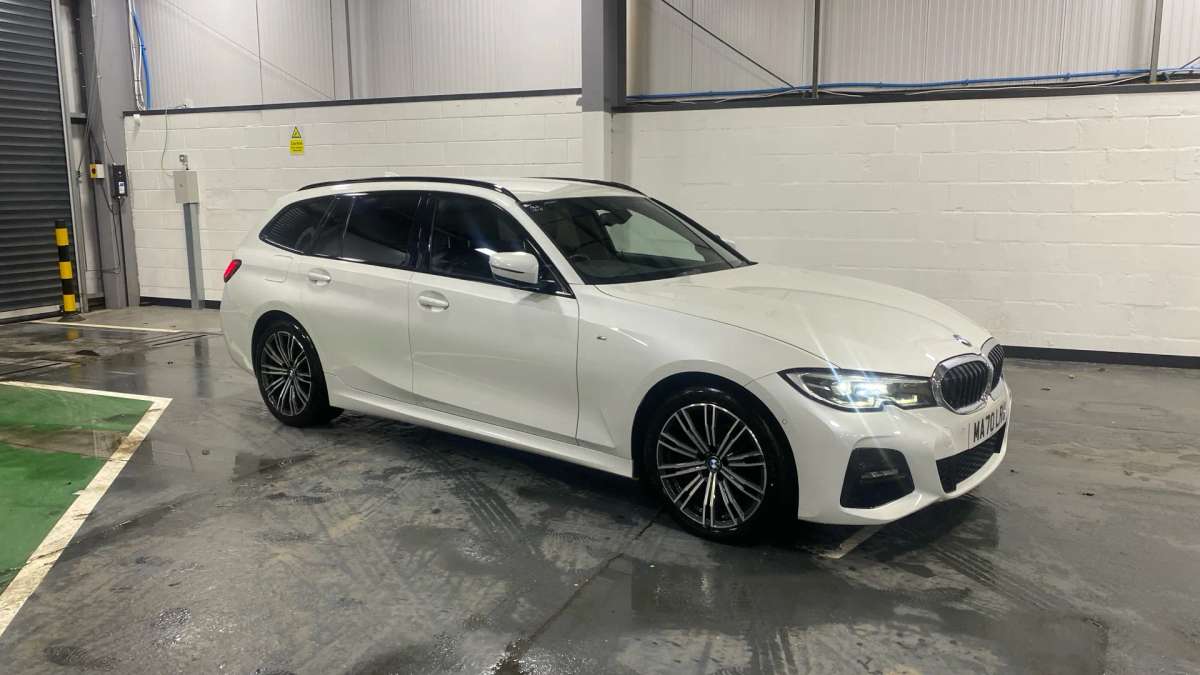 Check out this BMW 3 Series Touring 2020 Hybrid Diesel Automatic