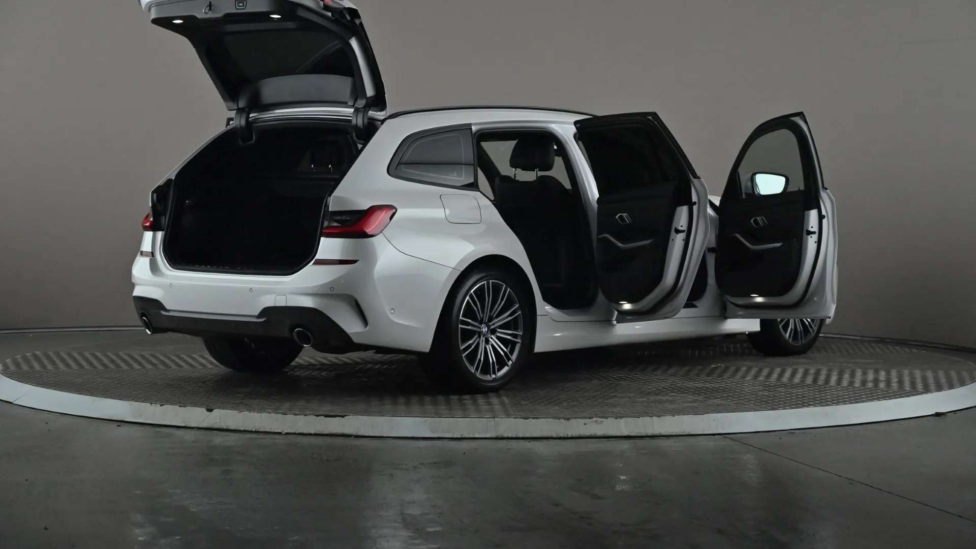 2020 BMW 3 SERIES TOURING 2020 BMW 3 SERIES TOURING