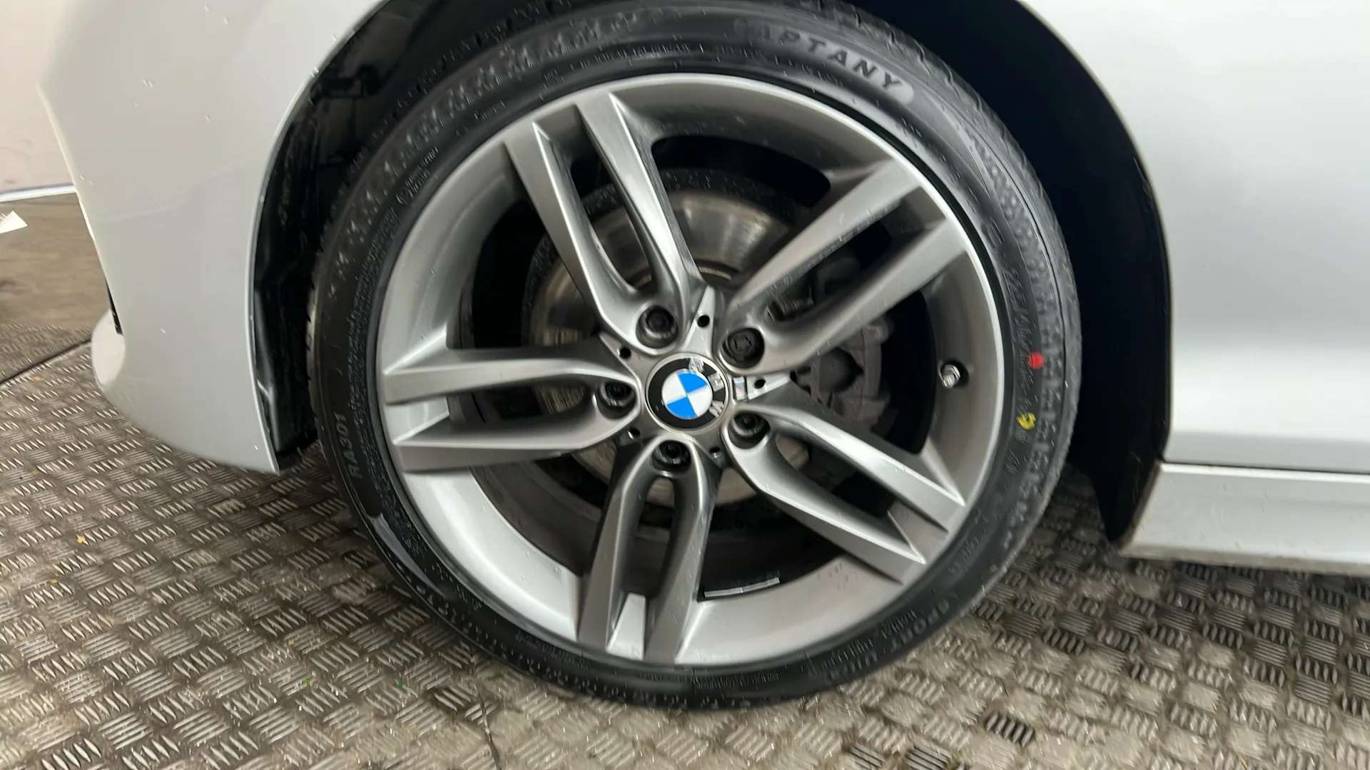 2017 BMW 1 SERIES 2017 BMW 1 SERIES