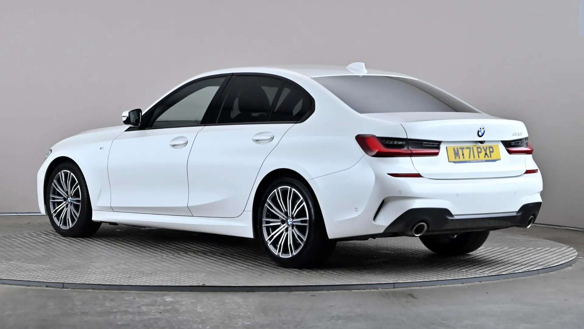A 2021 BMW 3 SERIES 320i M Sport Step Auto A 2021 BMW 3 SERIES 320i M Sport Step Auto