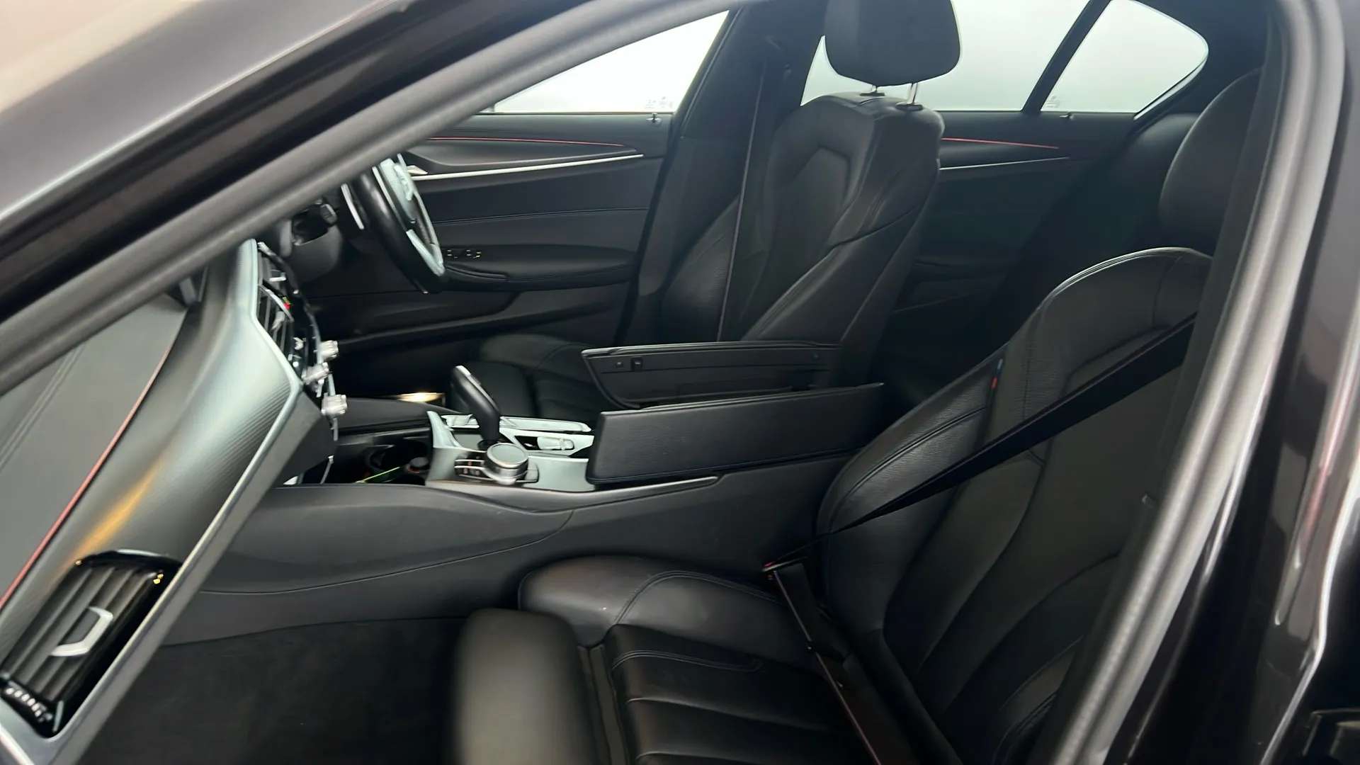 2022 BMW 5 SERIES 2022 BMW 5 SERIES