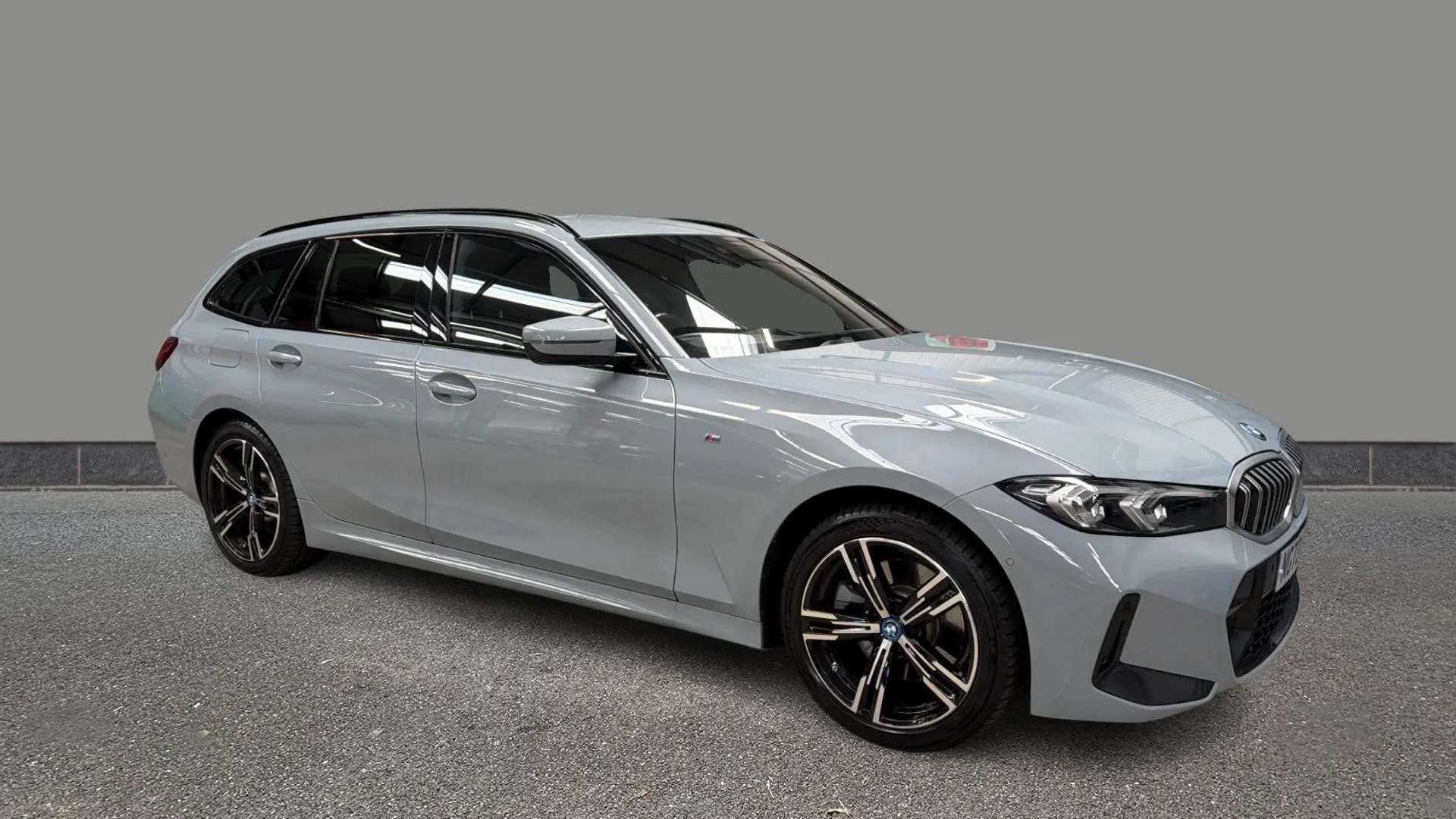 A 2024 BMW 3 SERIES TOURING 330e M Sport Step Auto A 2024 BMW 3 SERIES TOURING 330e M Sport Step Auto
