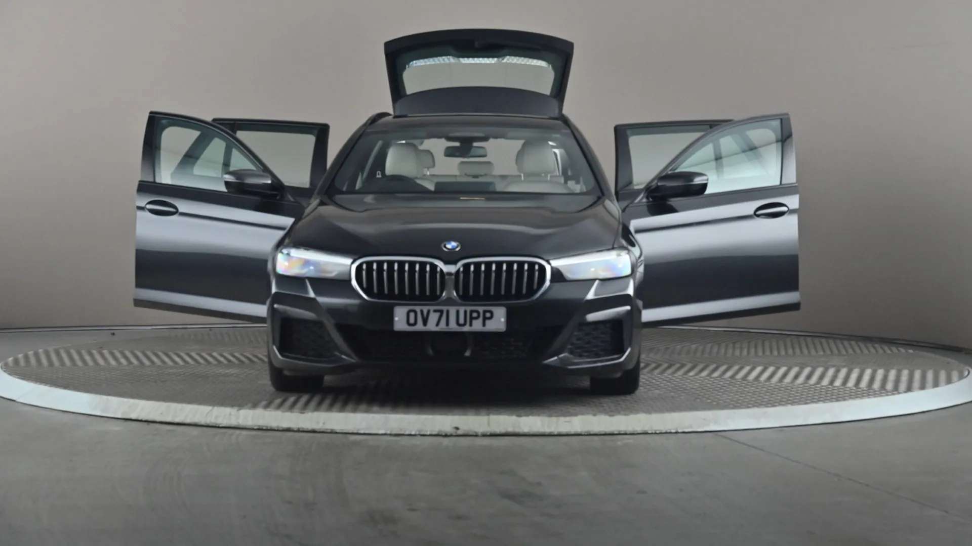 2021 BMW 5 SERIES TOURING 2021 BMW 5 SERIES TOURING