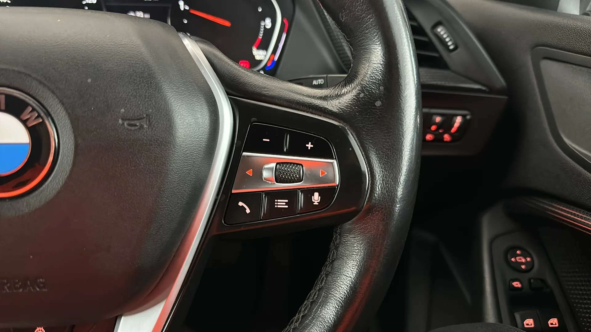 2021 BMW 1 SERIES 2021 BMW 1 SERIES