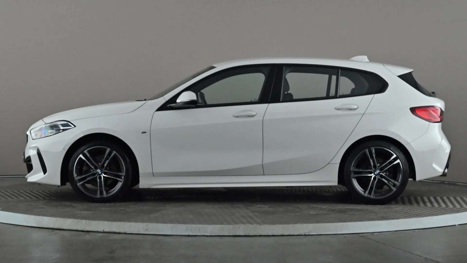 2021 BMW 1 SERIES 2021 BMW 1 SERIES