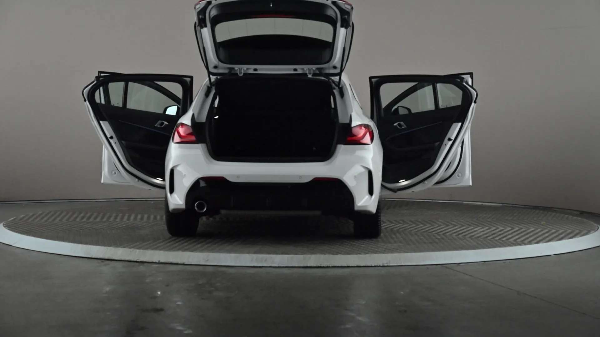 2021 BMW 1 SERIES 2021 BMW 1 SERIES