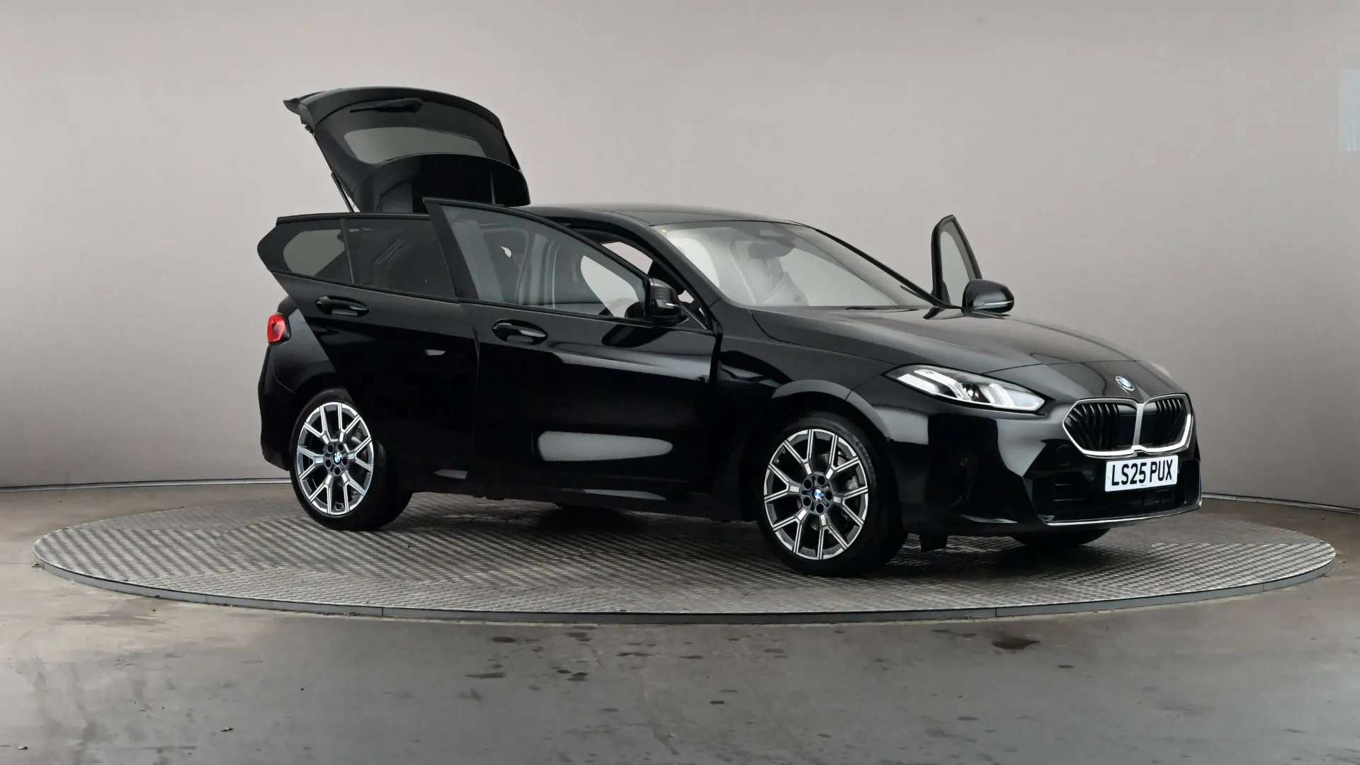 2025 BMW 1 SERIES 2025 BMW 1 SERIES