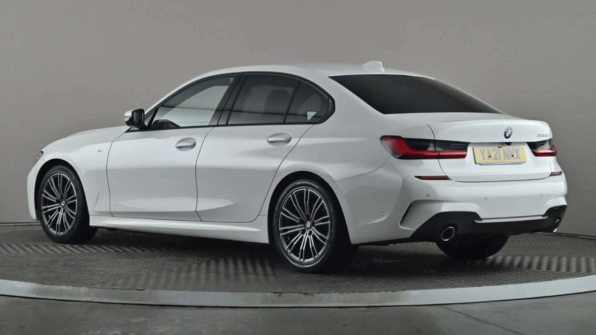 A 2021 BMW 3 SERIES 320d MHT M Sport Step Auto A 2021 BMW 3 SERIES 320d MHT M Sport Step Auto