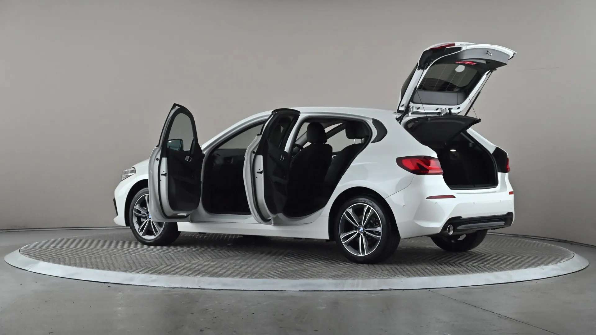 2022 BMW 1 SERIES 2022 BMW 1 SERIES