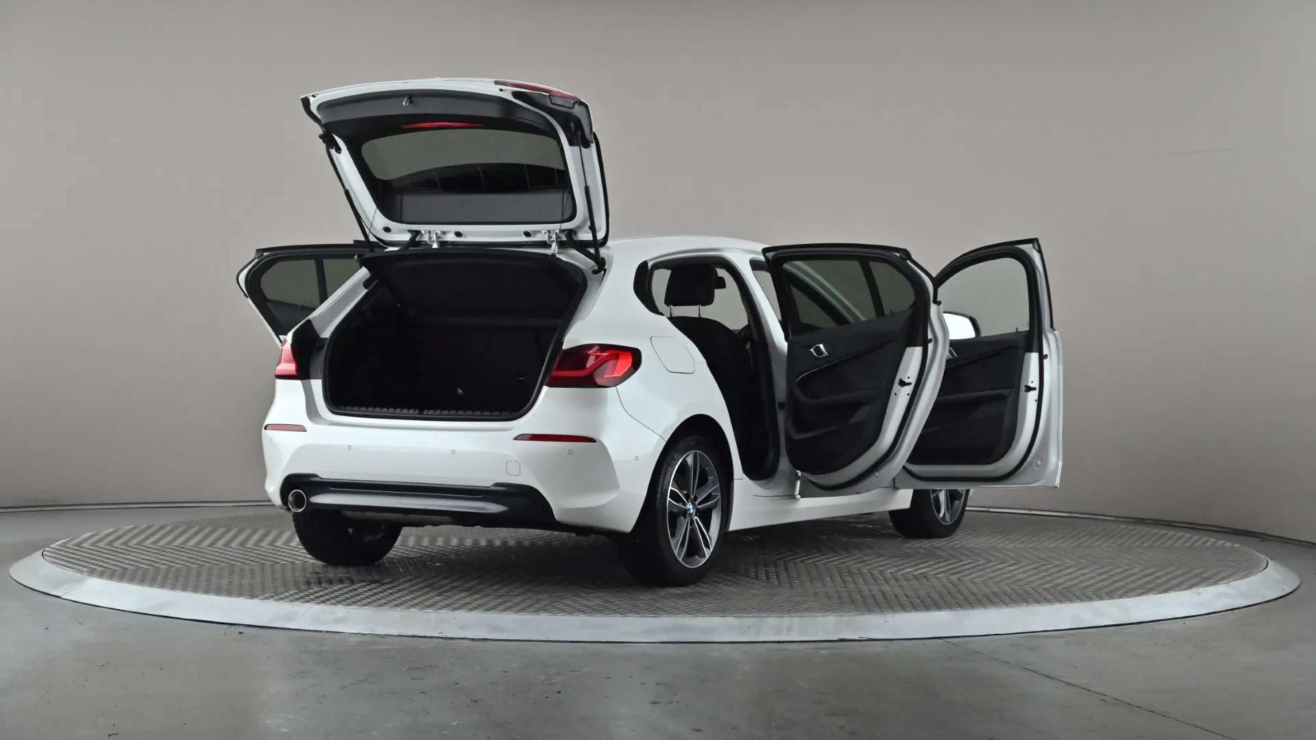 2022 BMW 1 SERIES 2022 BMW 1 SERIES