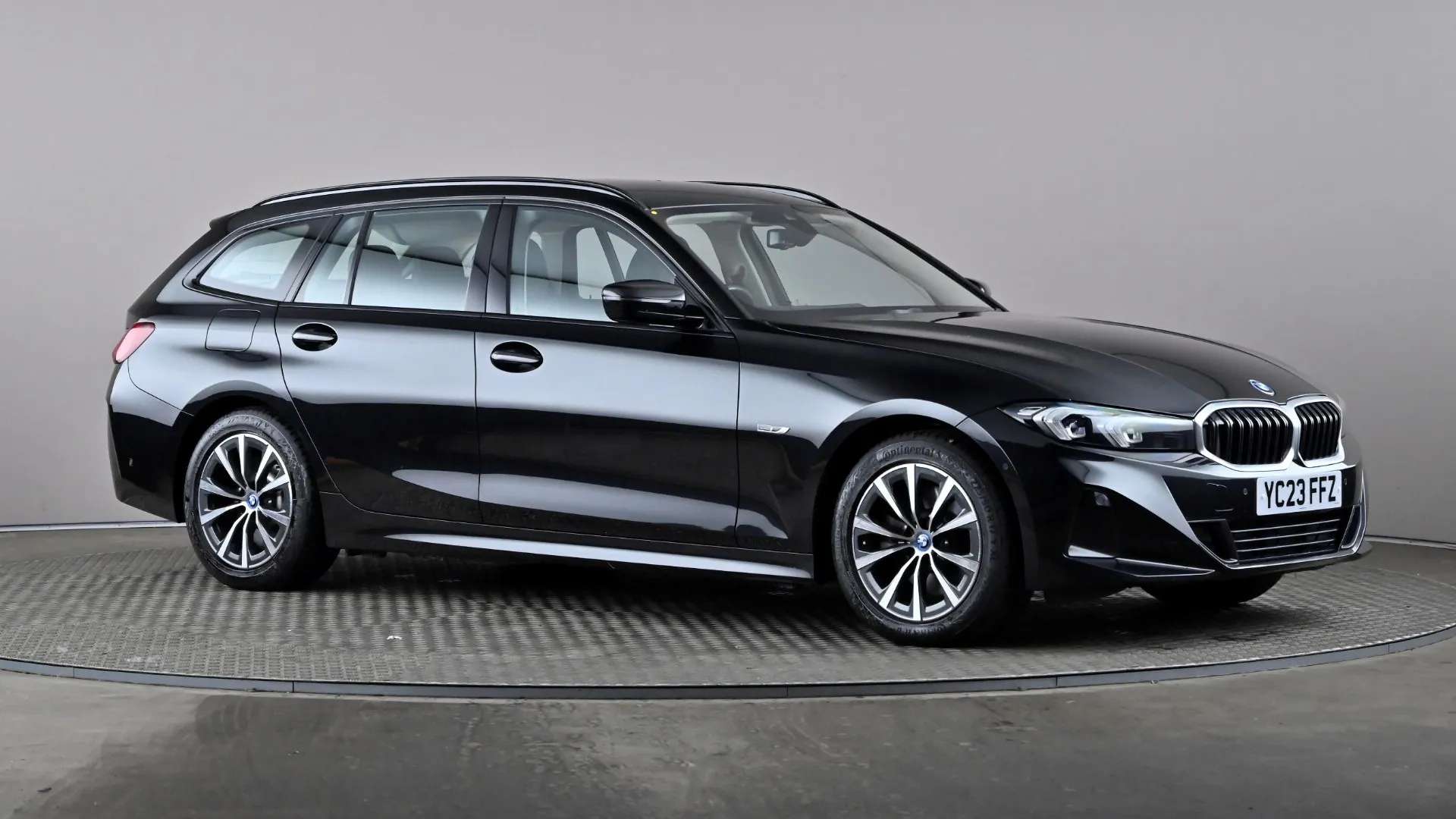 A 2023 BMW 3 SERIES TOURING 330e Sport Step Auto A 2023 BMW 3 SERIES TOURING 330e Sport Step Auto