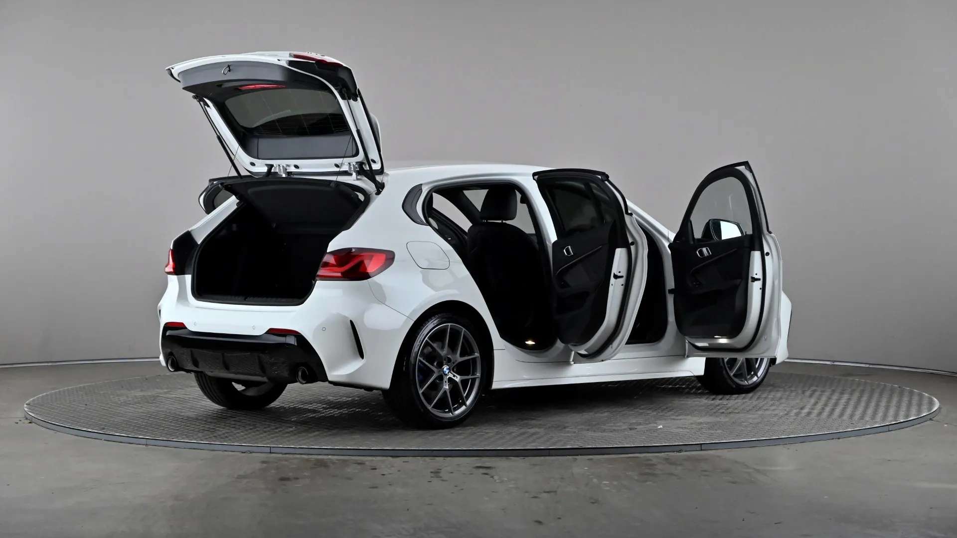 2022 BMW 1 SERIES 2022 BMW 1 SERIES