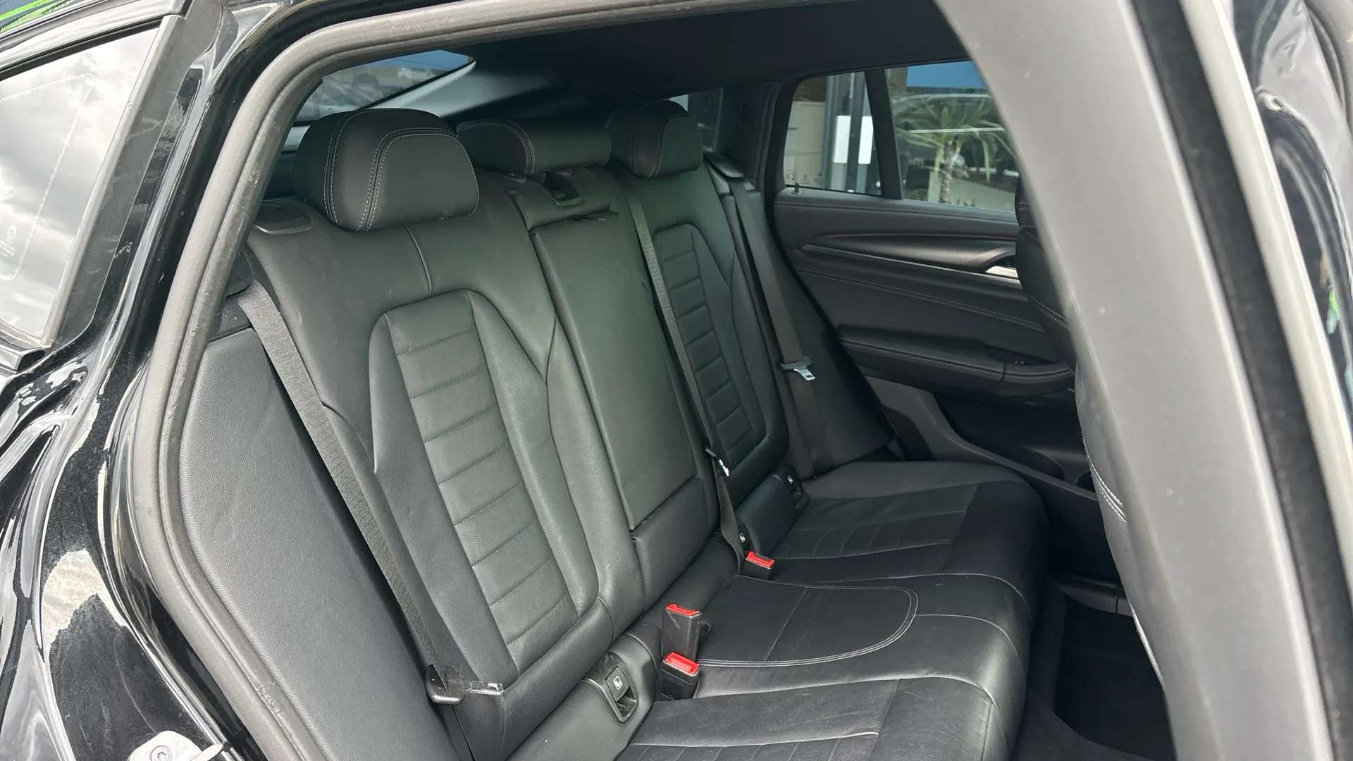 2022 BMW X4 2022 BMW X4