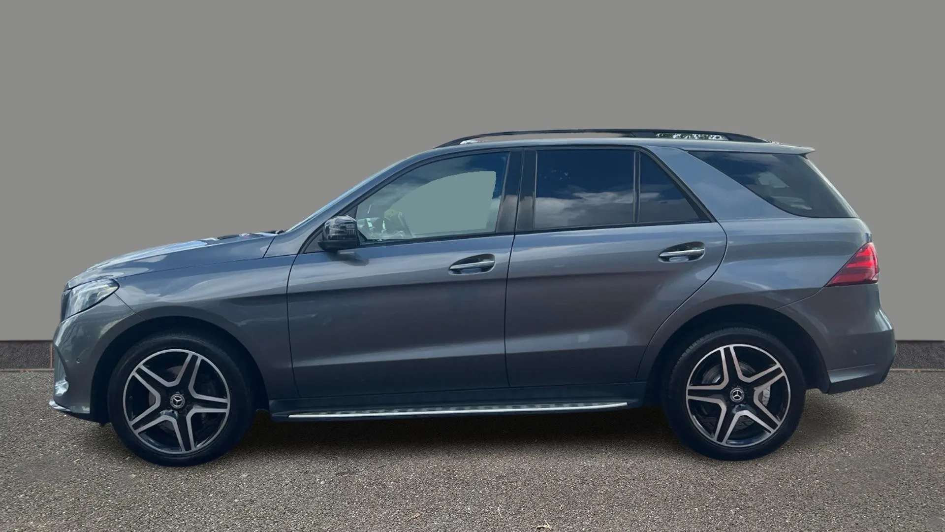 A 2018 MERCEDES-BENZ GLE GLE 250d 4Matic AMG Night Ed Prem + 9G-Tronic A 2018 MERCEDES-BENZ GLE GLE 250d 4Matic AMG Night Ed Prem + 9G-Tronic