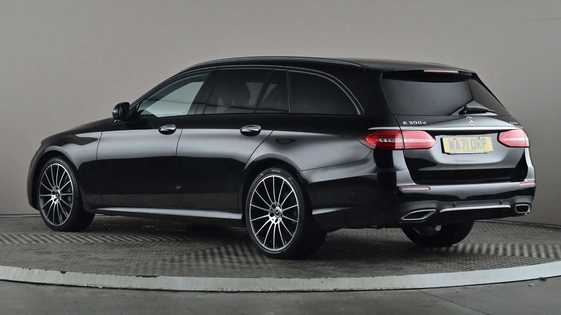 A 2021 MERCEDES-BENZ E CLASS E300d 4Matic AMG Line Night Ed Prem+ 9G-Tronic A 2021 MERCEDES-BENZ E CLASS E300d 4Matic AMG Line Night Ed Prem+ 9G-Tronic