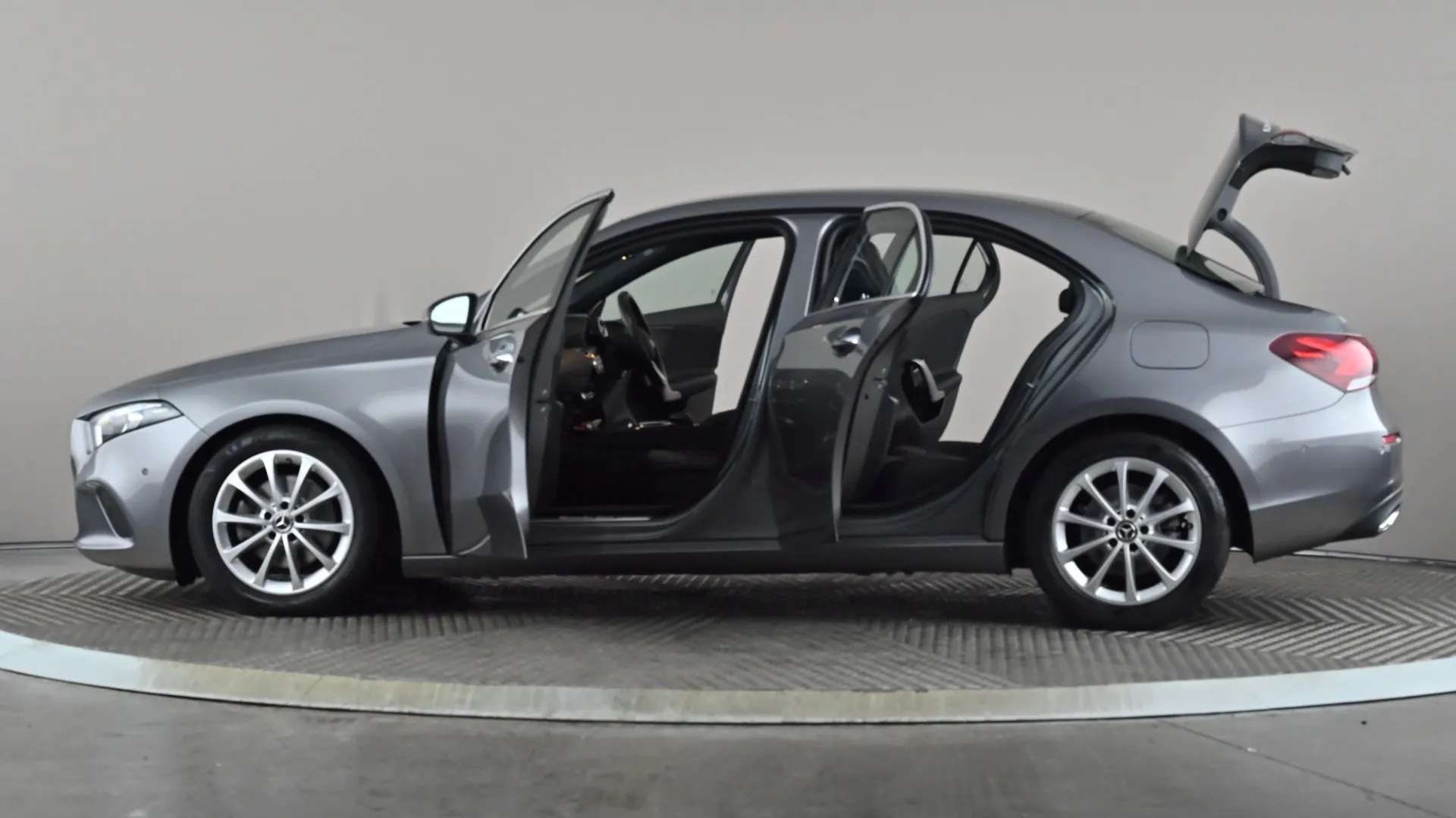 2019 MERCEDES-BENZ A CLASS 2019 MERCEDES-BENZ A CLASS