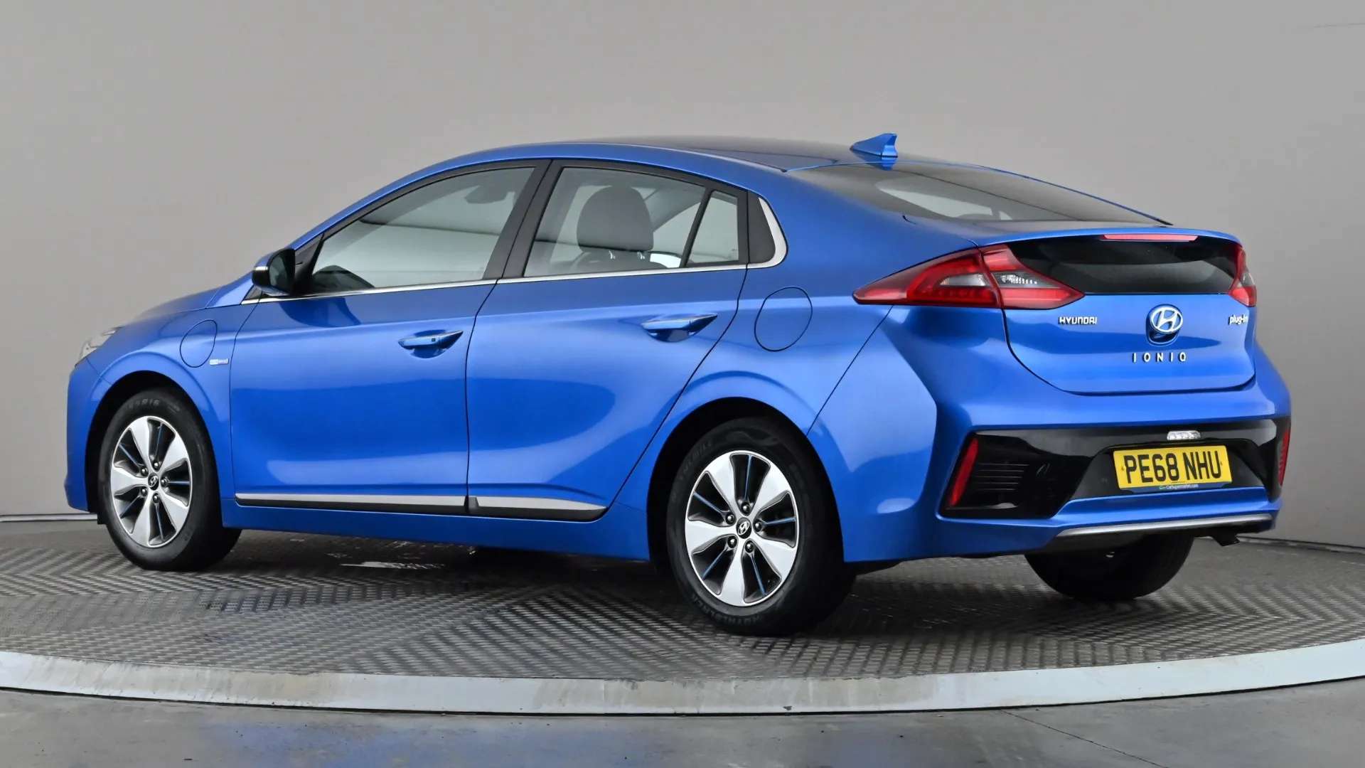 A 2018 HYUNDAI IONIQ 1.6 GDi Plug-in Hybrid Premium DCT A 2018 HYUNDAI IONIQ 1.6 GDi Plug-in Hybrid Premium DCT