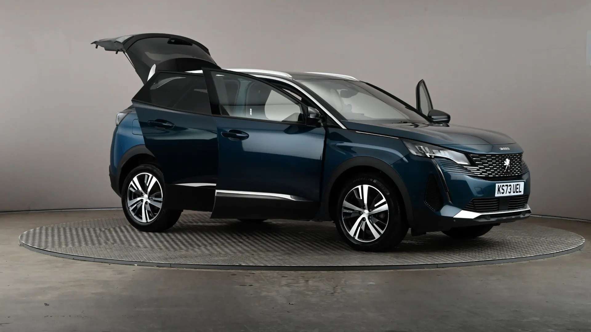 2023 PEUGEOT 3008 2023 PEUGEOT 3008