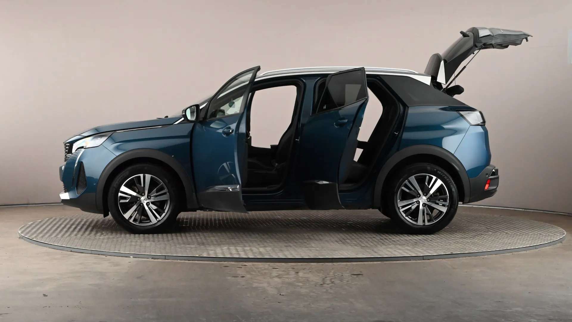 2023 PEUGEOT 3008 2023 PEUGEOT 3008