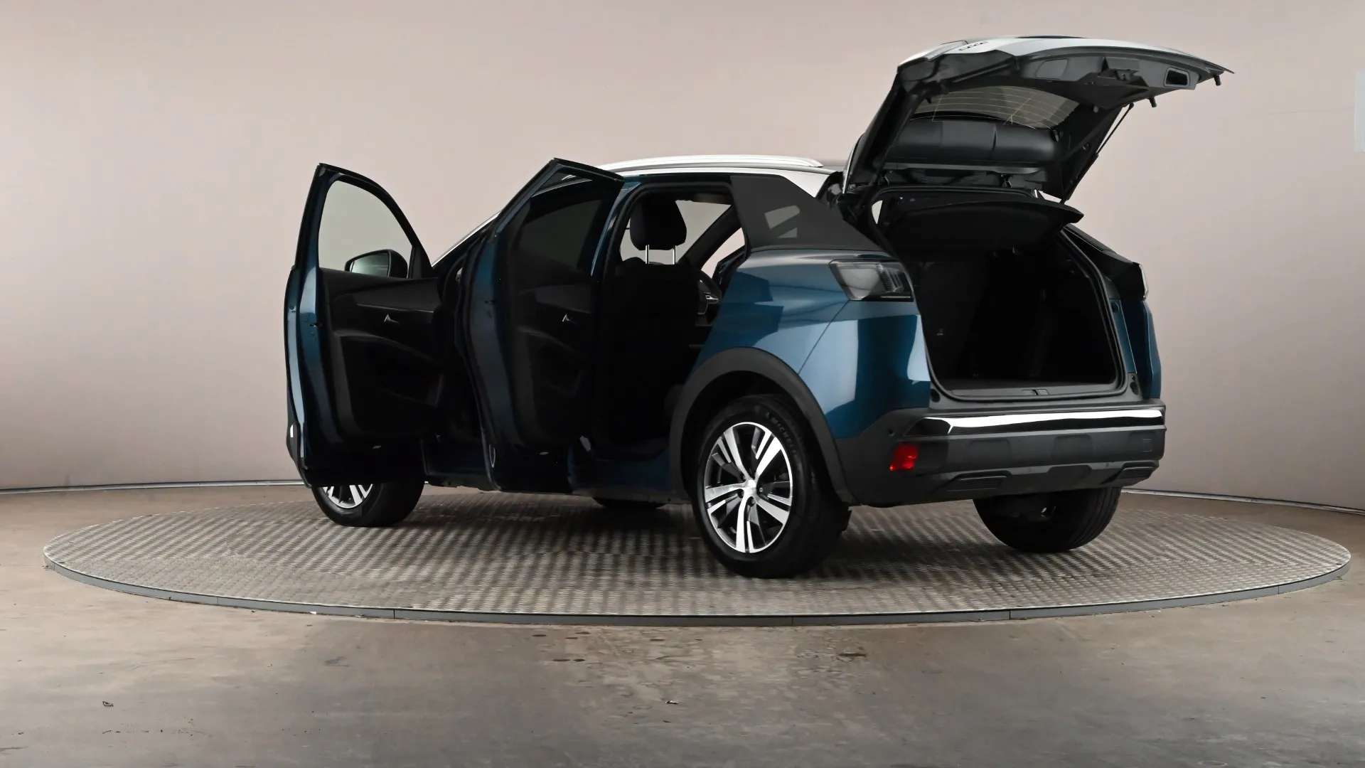 2023 PEUGEOT 3008 2023 PEUGEOT 3008