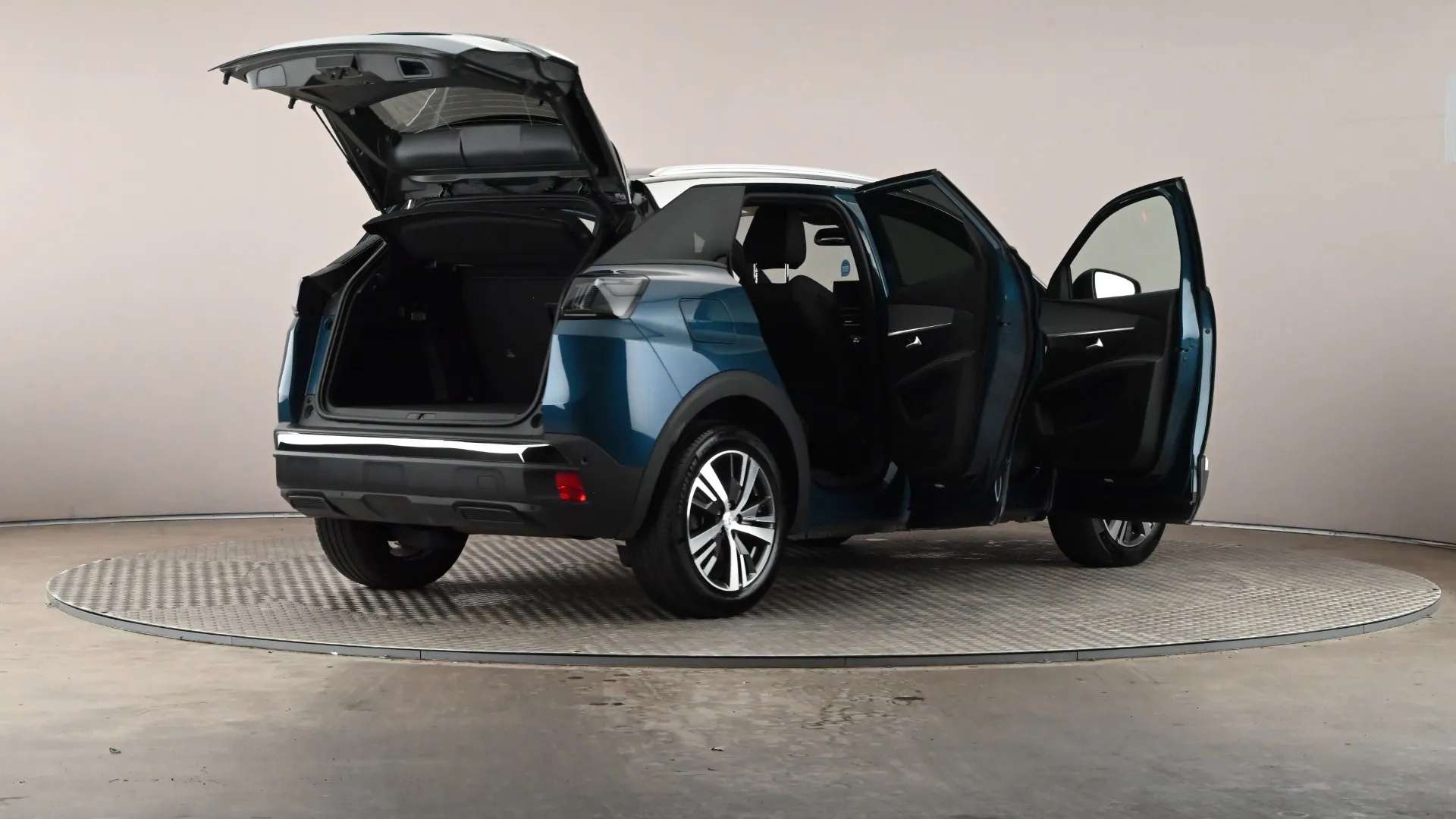 2023 PEUGEOT 3008 2023 PEUGEOT 3008