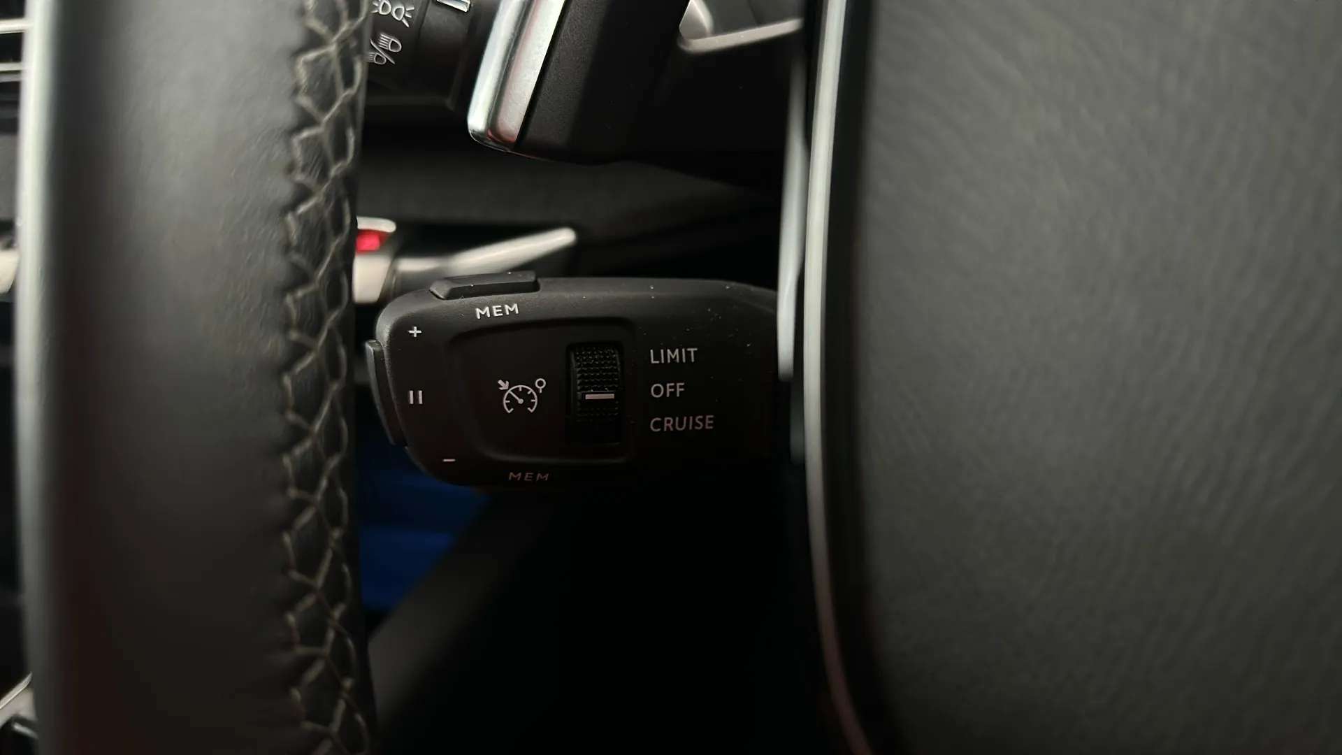 2024 PEUGEOT 3008 2024 PEUGEOT 3008