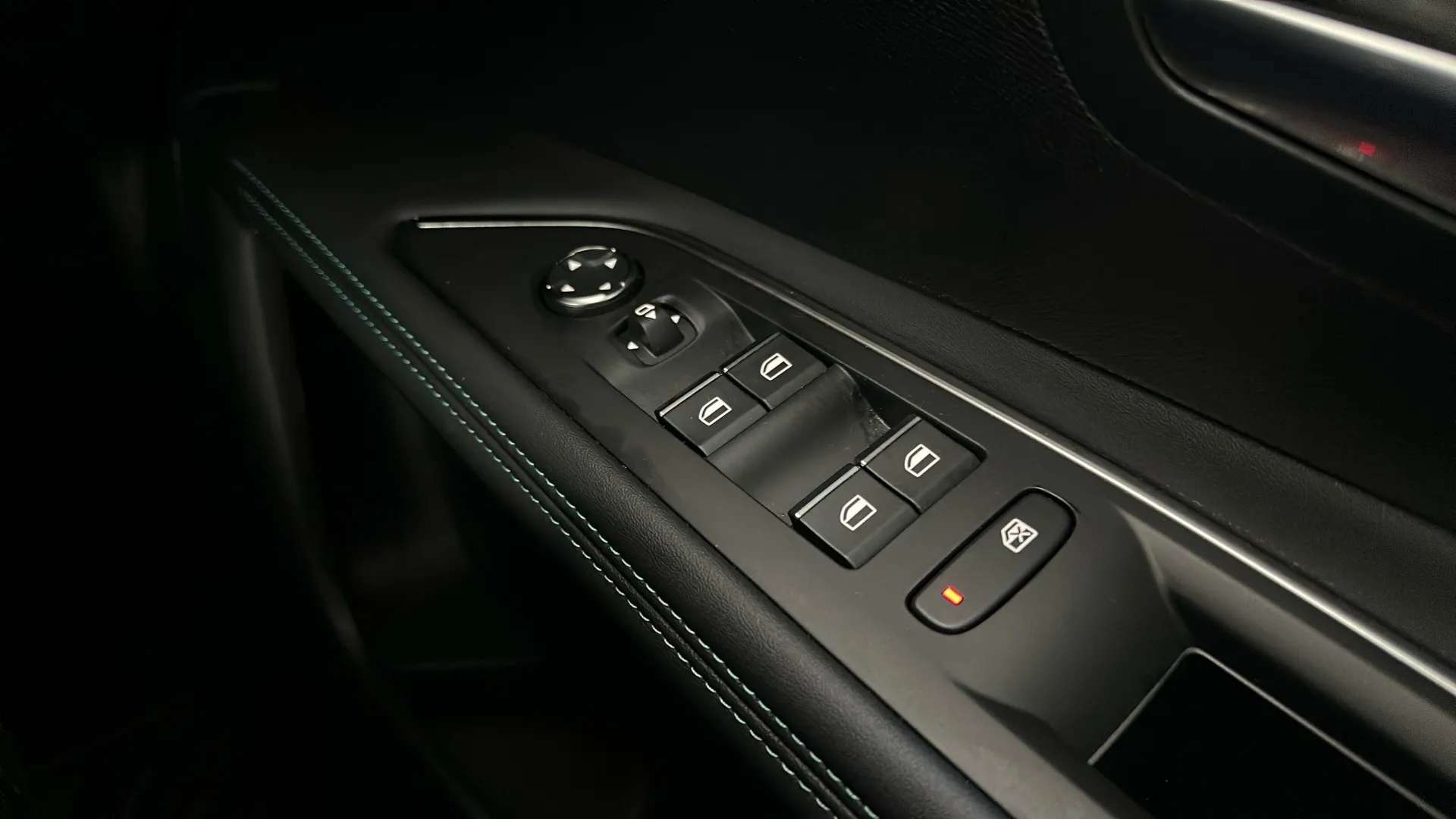 2024 PEUGEOT 3008 2024 PEUGEOT 3008