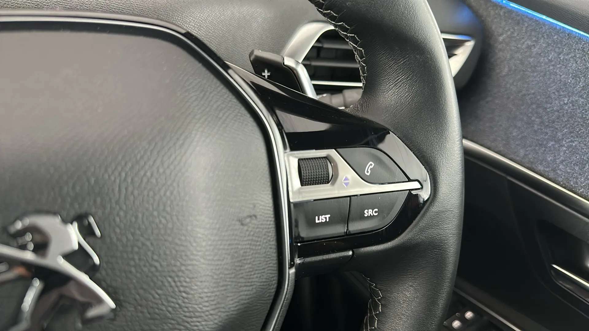 2024 PEUGEOT 3008 2024 PEUGEOT 3008