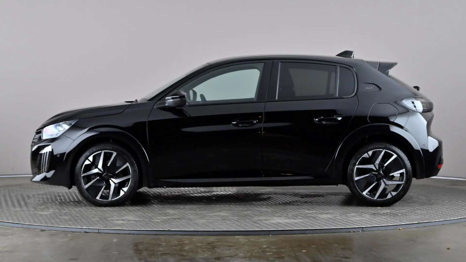 A 2025 PEUGEOT 208 1.2 Hybrid 145 GT Premium e-DSC6 A 2025 PEUGEOT 208 1.2 Hybrid 145 GT Premium e-DSC6