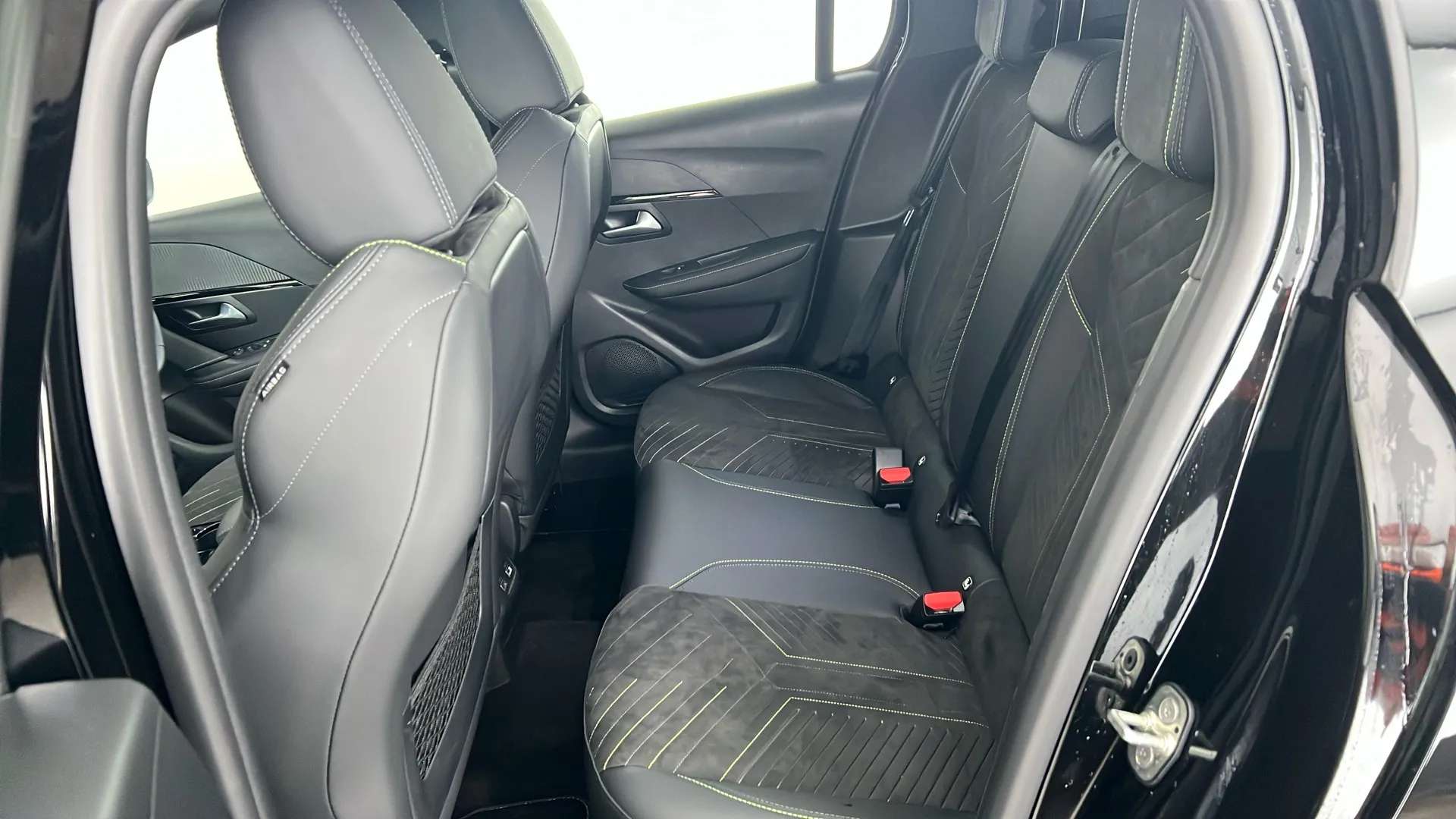 2025 PEUGEOT 208 2025 PEUGEOT 208