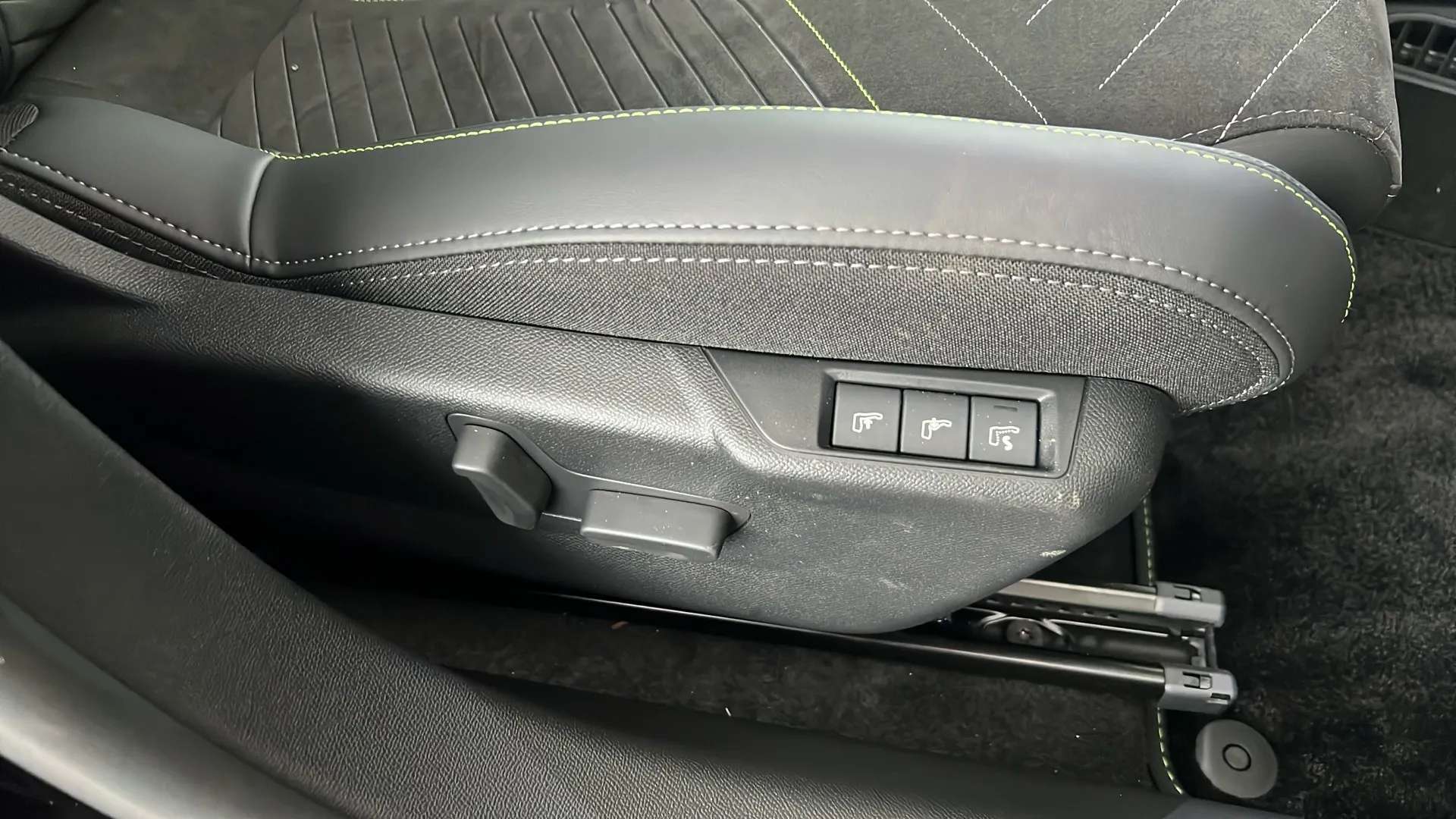 2025 PEUGEOT 208 2025 PEUGEOT 208