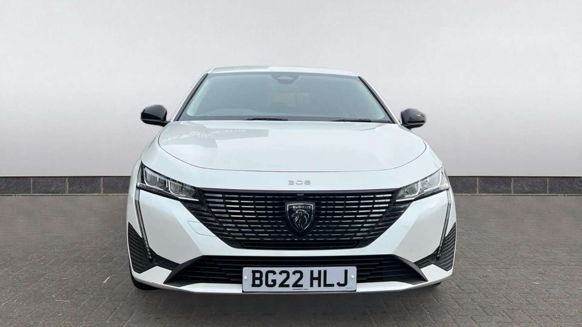 A 2022 PEUGEOT 308 1.6 Plug-in Hybrid Allure Premium e-EAT8 A 2022 PEUGEOT 308 1.6 Plug-in Hybrid Allure Premium e-EAT8