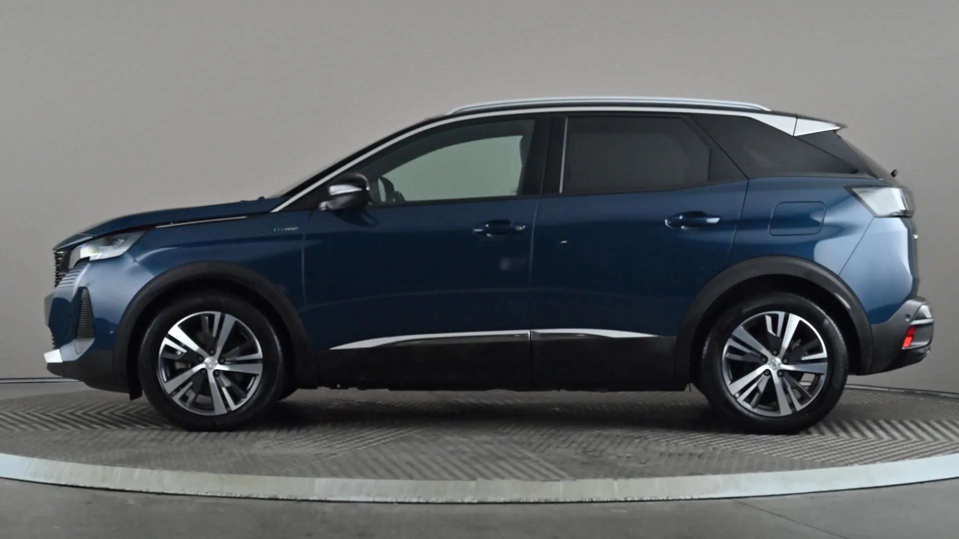 A 2024 PEUGEOT 3008 1.6 Hybrid 180 Allure Premium+ e-EAT8 A 2024 PEUGEOT 3008 1.6 Hybrid 180 Allure Premium+ e-EAT8